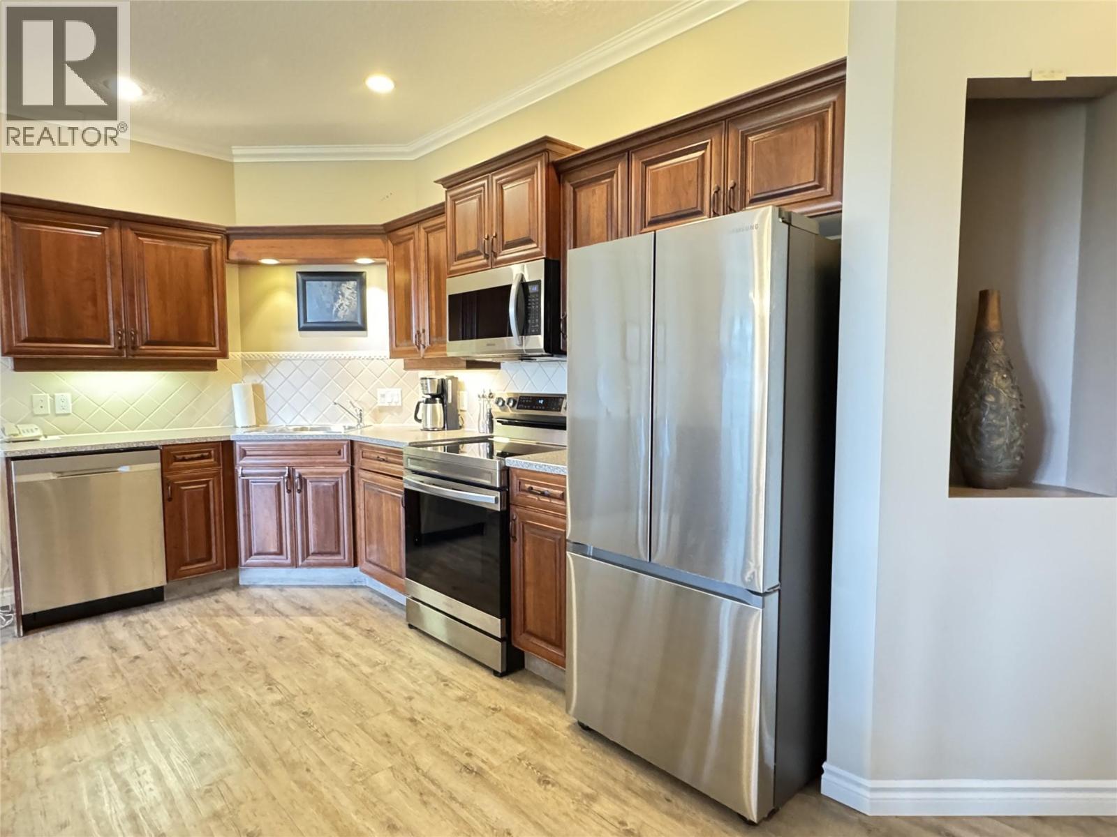 100 Bighorn Boulevard Unit# 113, Radium Hot Springs, British Columbia  V0A 1M0 - Photo 15 - 10363371