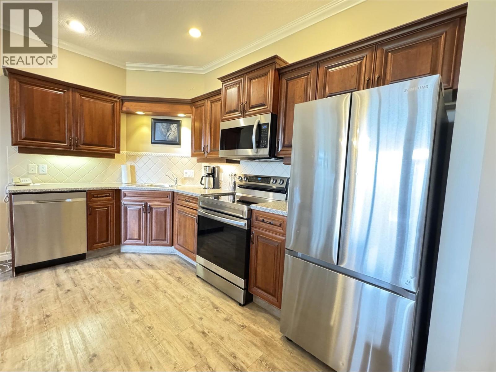 100 Bighorn Boulevard Unit# 113, Radium Hot Springs, British Columbia  V0A 1M0 - Photo 16 - 10363371