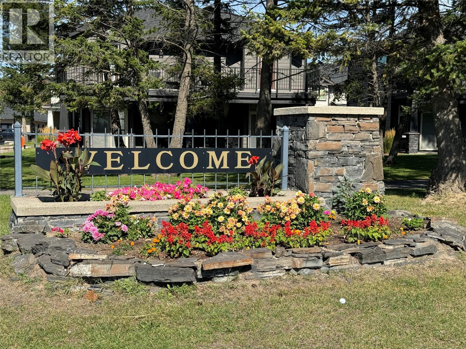 100 Bighorn Boulevard Unit# 113, Radium Hot Springs, British Columbia  V0A 1M0 - Photo 3 - 10363371