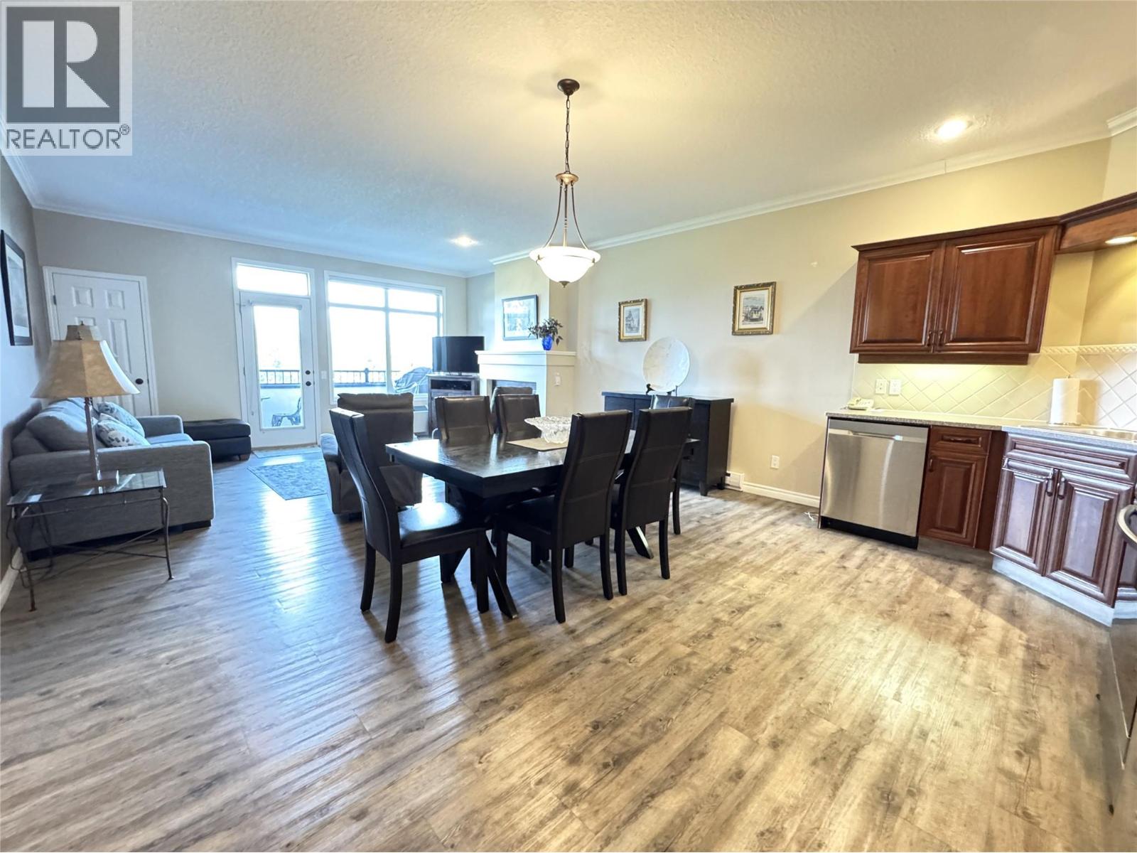 100 Bighorn Boulevard Unit# 113, Radium Hot Springs, British Columbia  V0A 1M0 - Photo 4 - 10363371