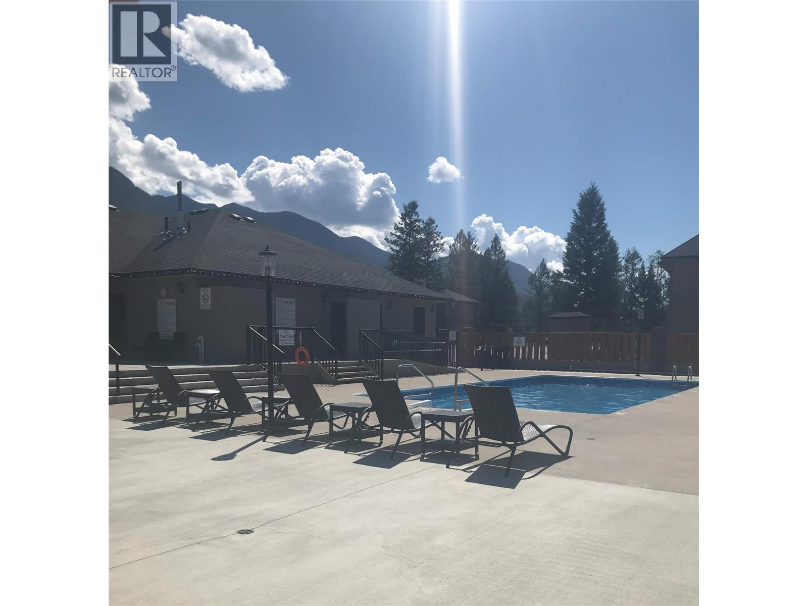 100 Bighorn Boulevard Unit# 113, Radium Hot Springs, British Columbia  V0A 1M0 - Photo 48 - 10363371