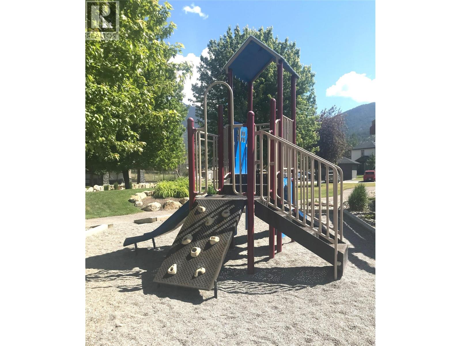 100 Bighorn Boulevard Unit# 113, Radium Hot Springs, British Columbia  V0A 1M0 - Photo 49 - 10363371