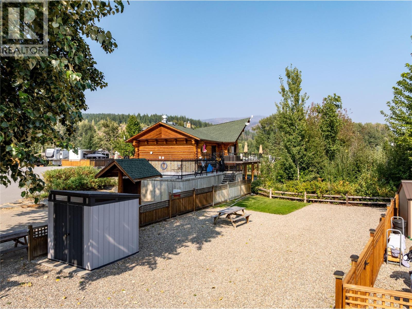 12 Marina Way, Lee Creek, British Columbia  V0E 1M4 - Photo 1 - 10361852