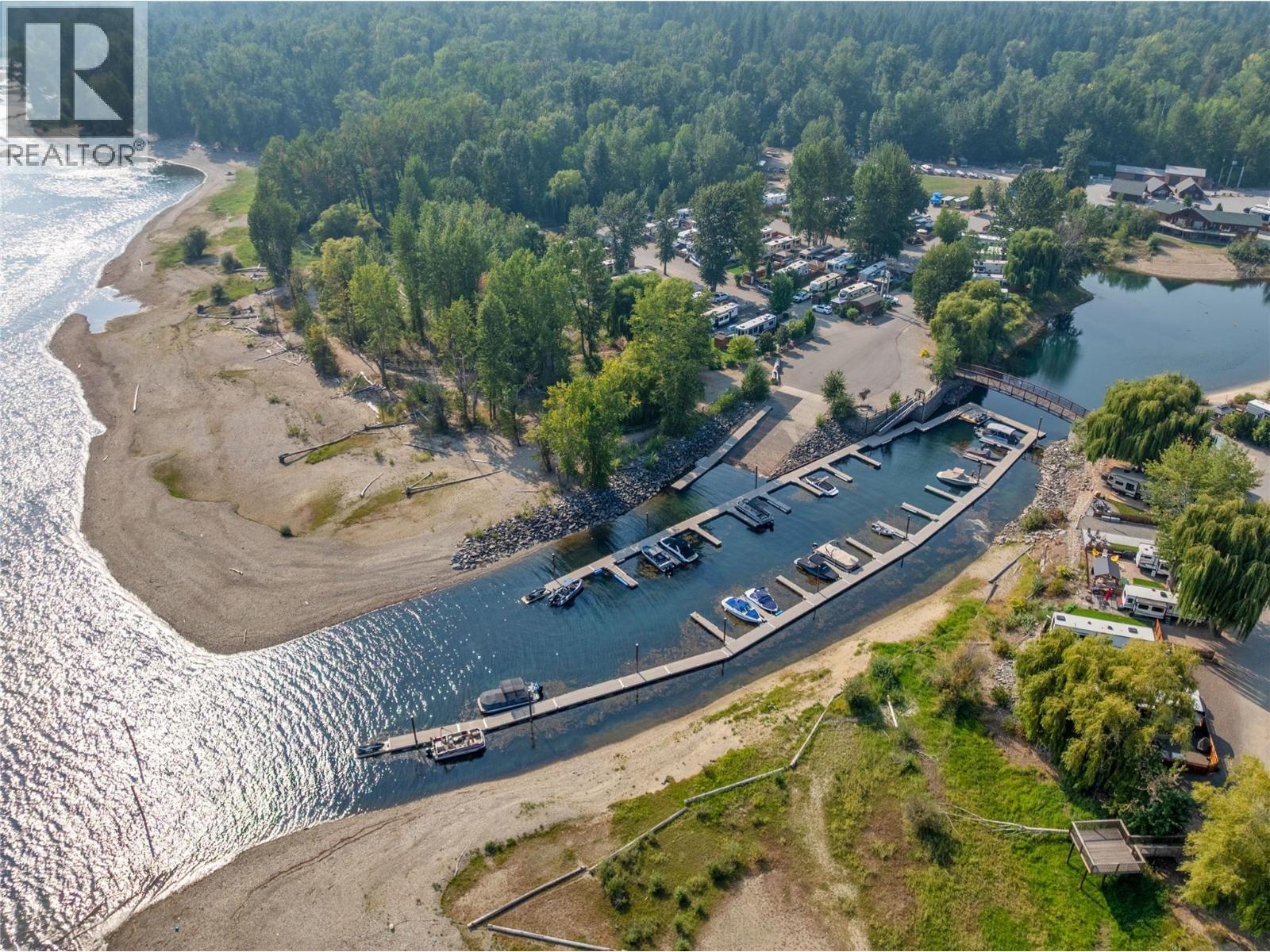 12 Marina Way, Lee Creek, British Columbia  V0E 1M4 - Photo 16 - 10361852