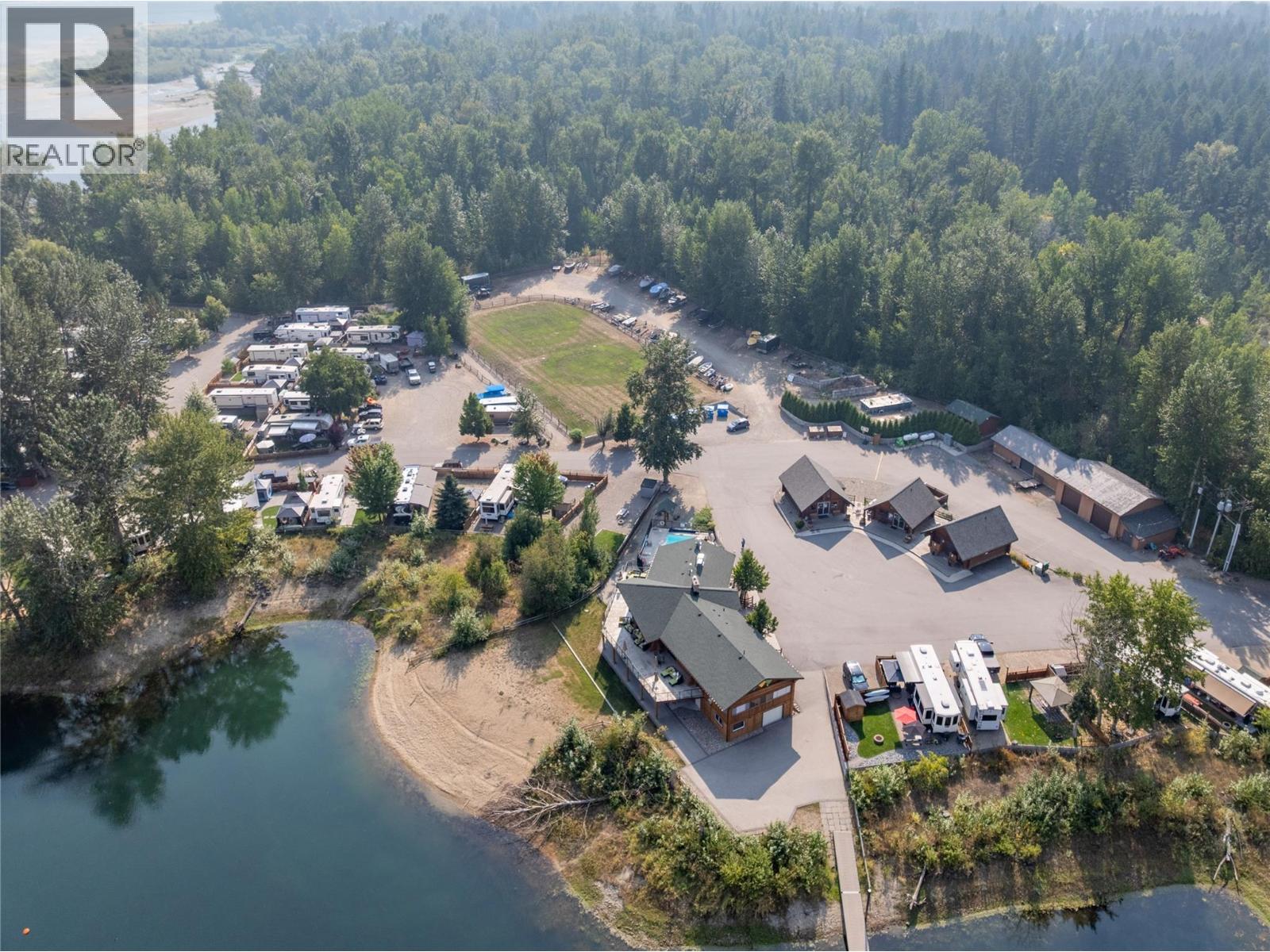 12 Marina Way, Lee Creek, British Columbia  V0E 1M4 - Photo 22 - 10361852