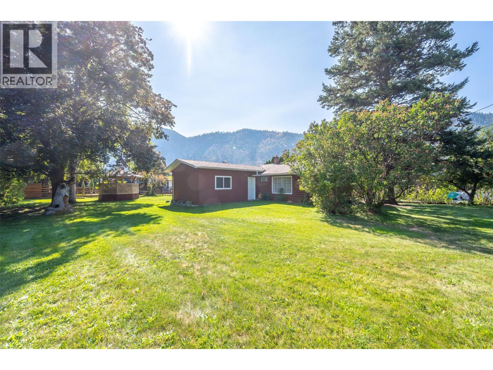 5009 13th Avenue, Okanagan Falls, British Columbia  V0H 1R4 - Photo 54 - 10363383