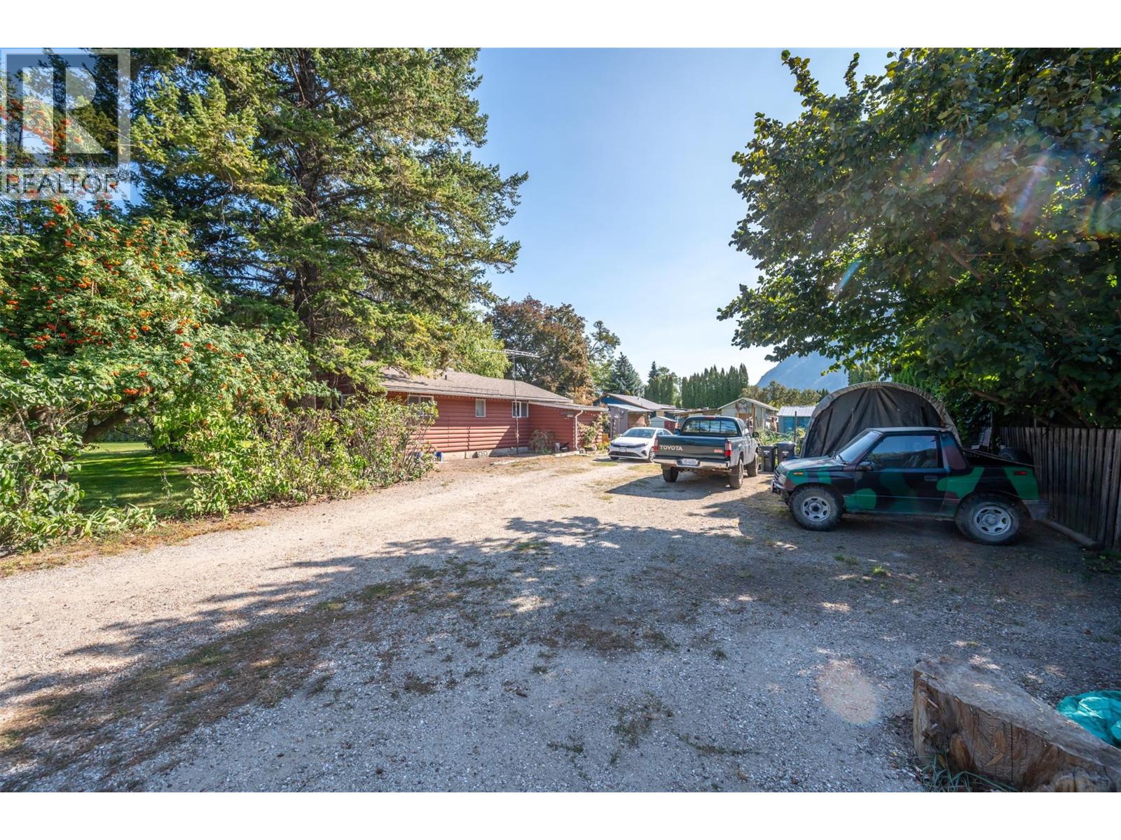 5009 13th Avenue, Okanagan Falls, British Columbia  V0H 1R4 - Photo 56 - 10363383