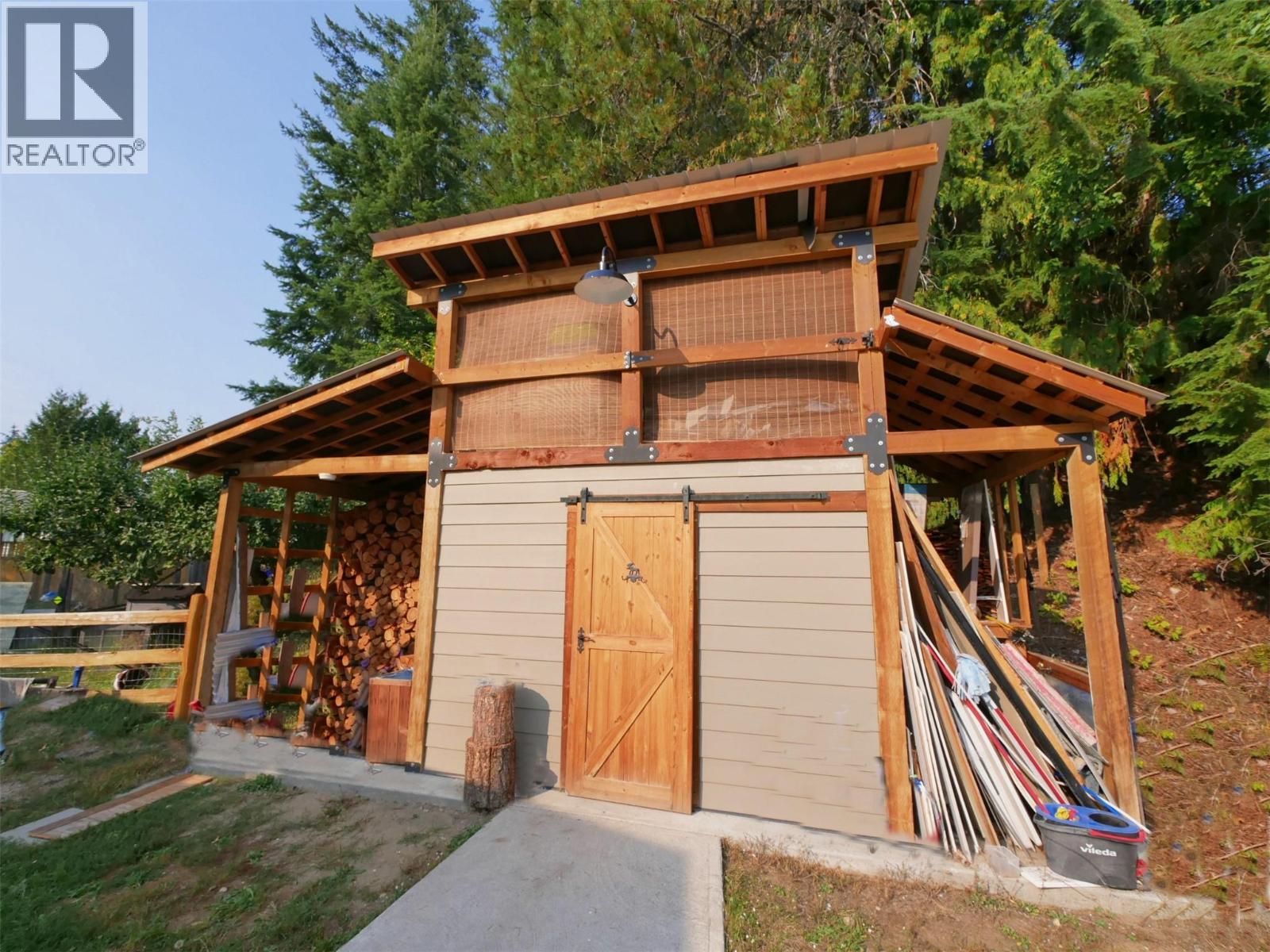 517 3a Avenue Nw, Nakusp, British Columbia  V0G 1R0 - Photo 15 - 10363595