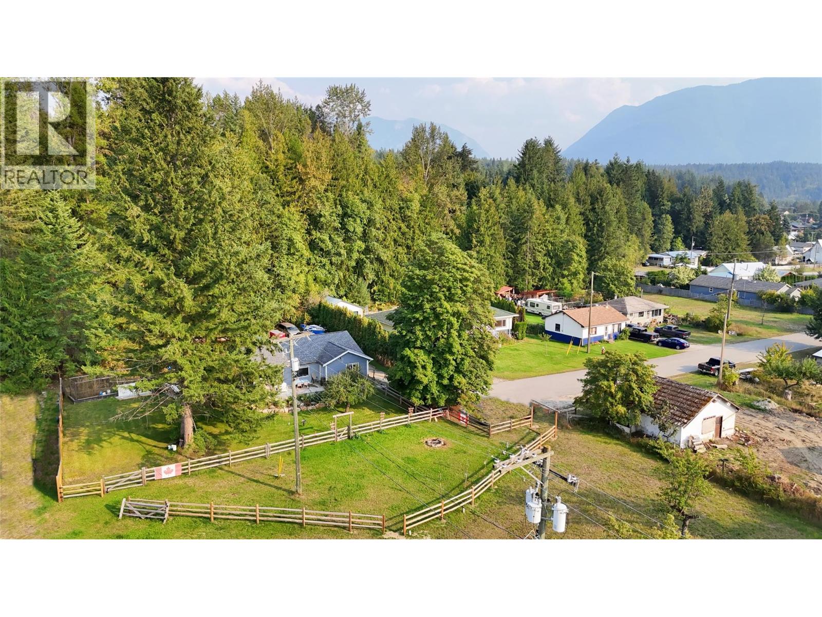 517 3a Avenue Nw, Nakusp, British Columbia  V0G 1R0 - Photo 19 - 10363595