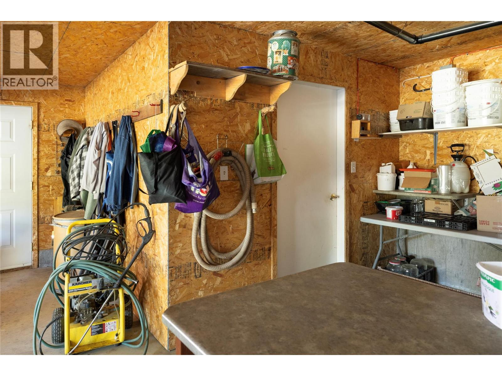 10108 Venables Drive, Coldstream, British Columbia  V1B 2J9 - Photo 12 - 10363642