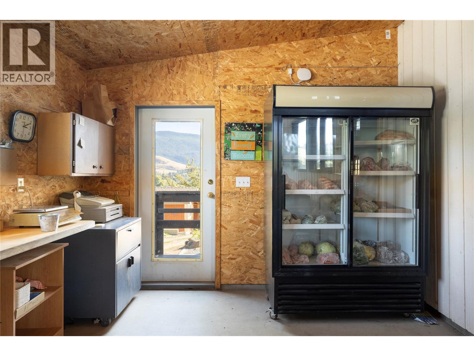 10108 Venables Drive, Coldstream, British Columbia  V1B 2J9 - Photo 18 - 10363642