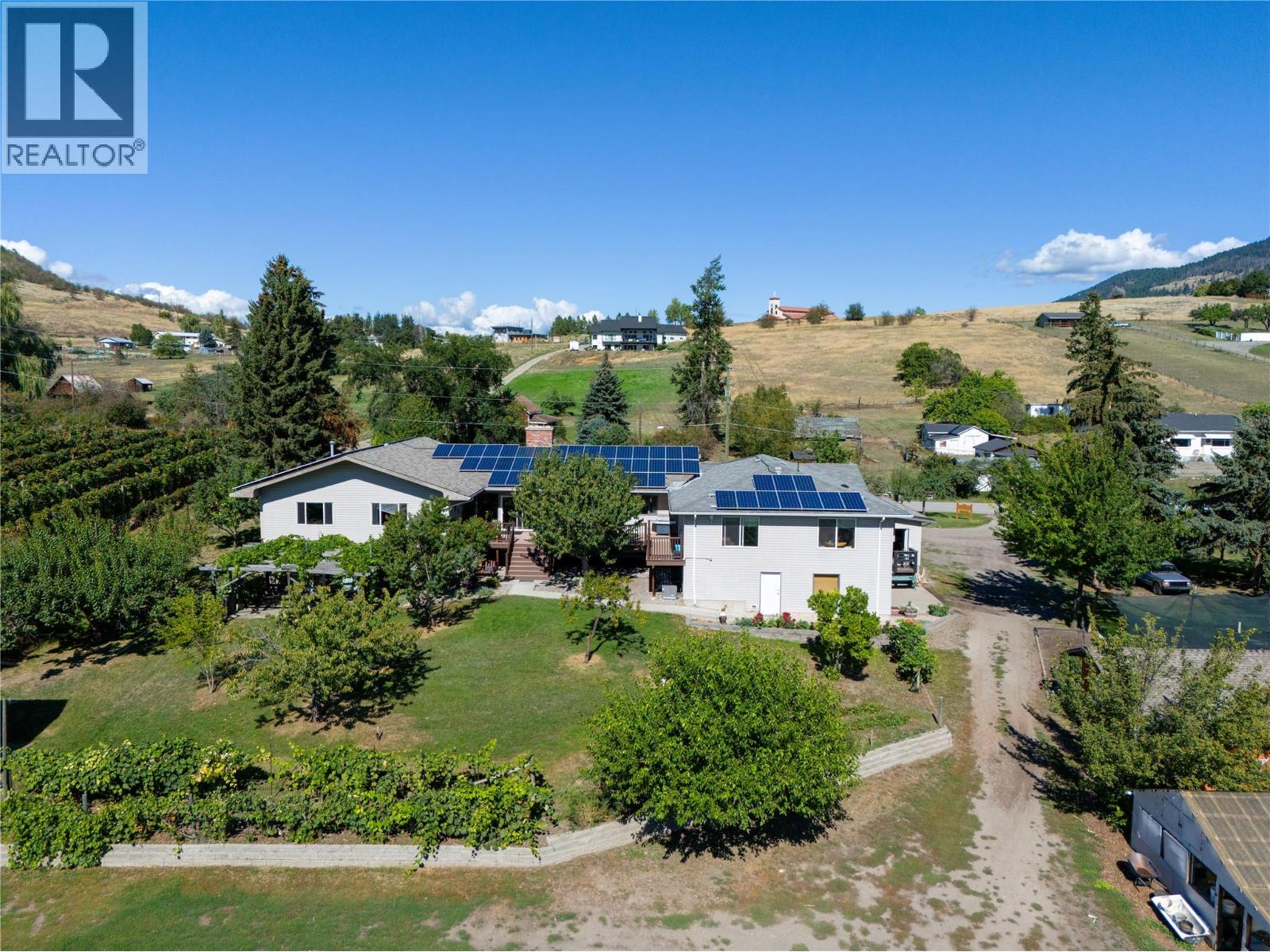 10108 Venables Drive, Coldstream, British Columbia  V1B 2J9 - Photo 5 - 10363642