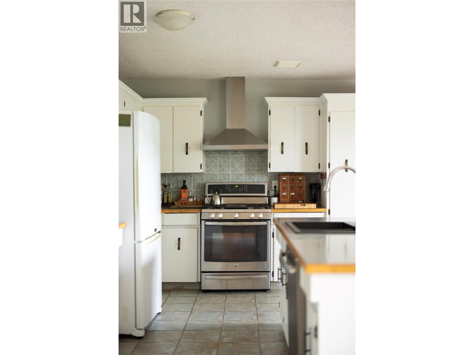 10108 Venables Drive, Coldstream, British Columbia  V1B 2J9 - Photo 55 - 10363642