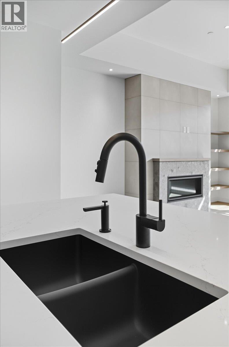 266 Baker Street Unit# 17, Nelson, British Columbia  V1L 4H3 - Photo 26 - 10363061