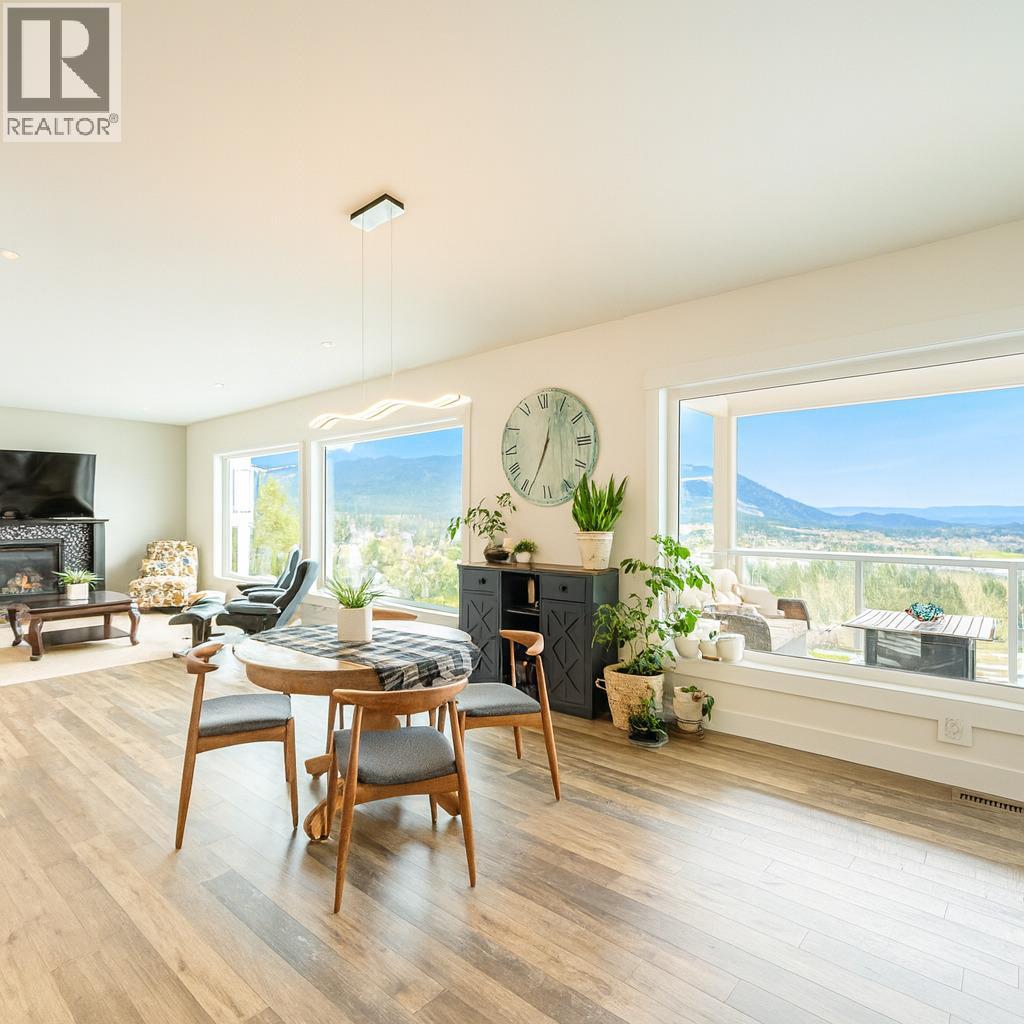 3561 Goldie Way, West Kelowna, British Columbia  V4T 1A3 - Photo 5 - 10363663