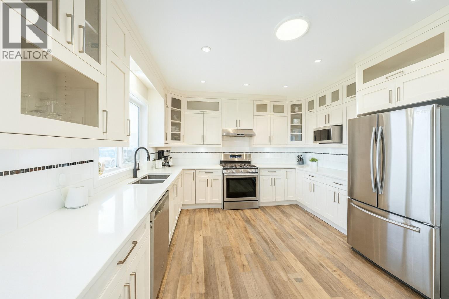 3561 Goldie Way, West Kelowna, British Columbia  V4T 1A3 - Photo 6 - 10363663