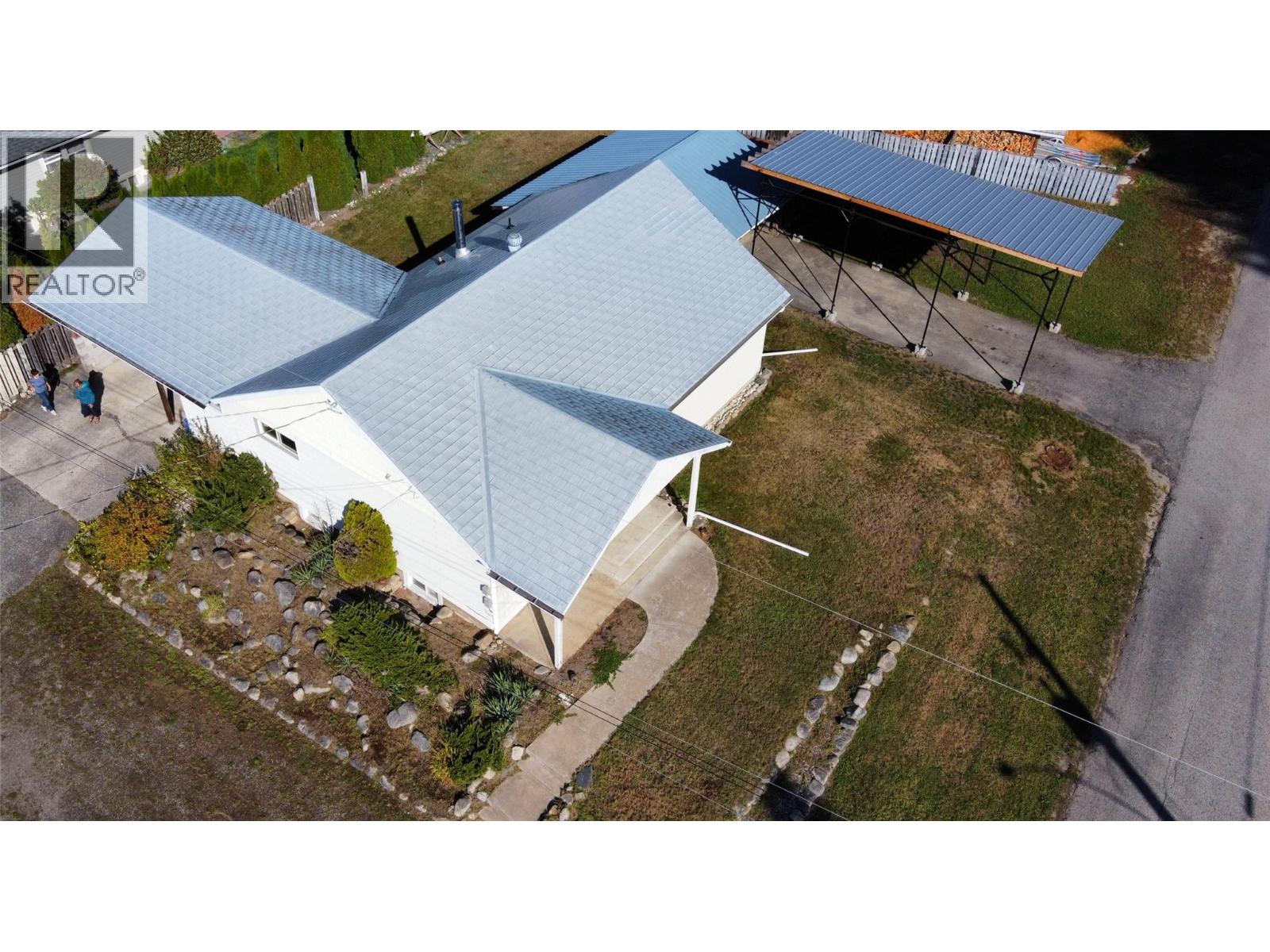 301 5th Street Nw, Nakusp, British Columbia  V0G 1R0 - Photo 32 - 10363697