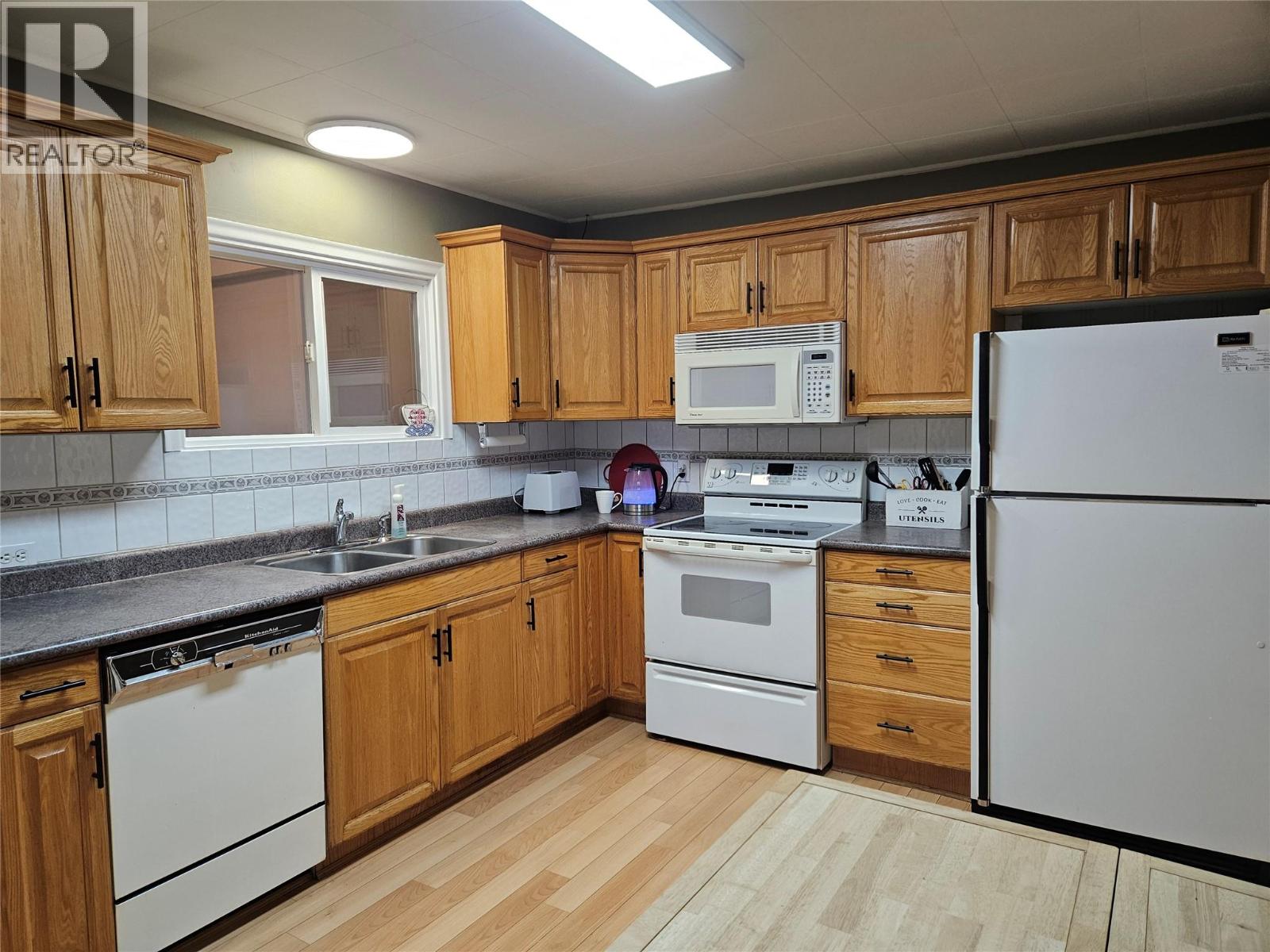 301 5th Street Nw, Nakusp, British Columbia  V0G 1R0 - Photo 6 - 10363697