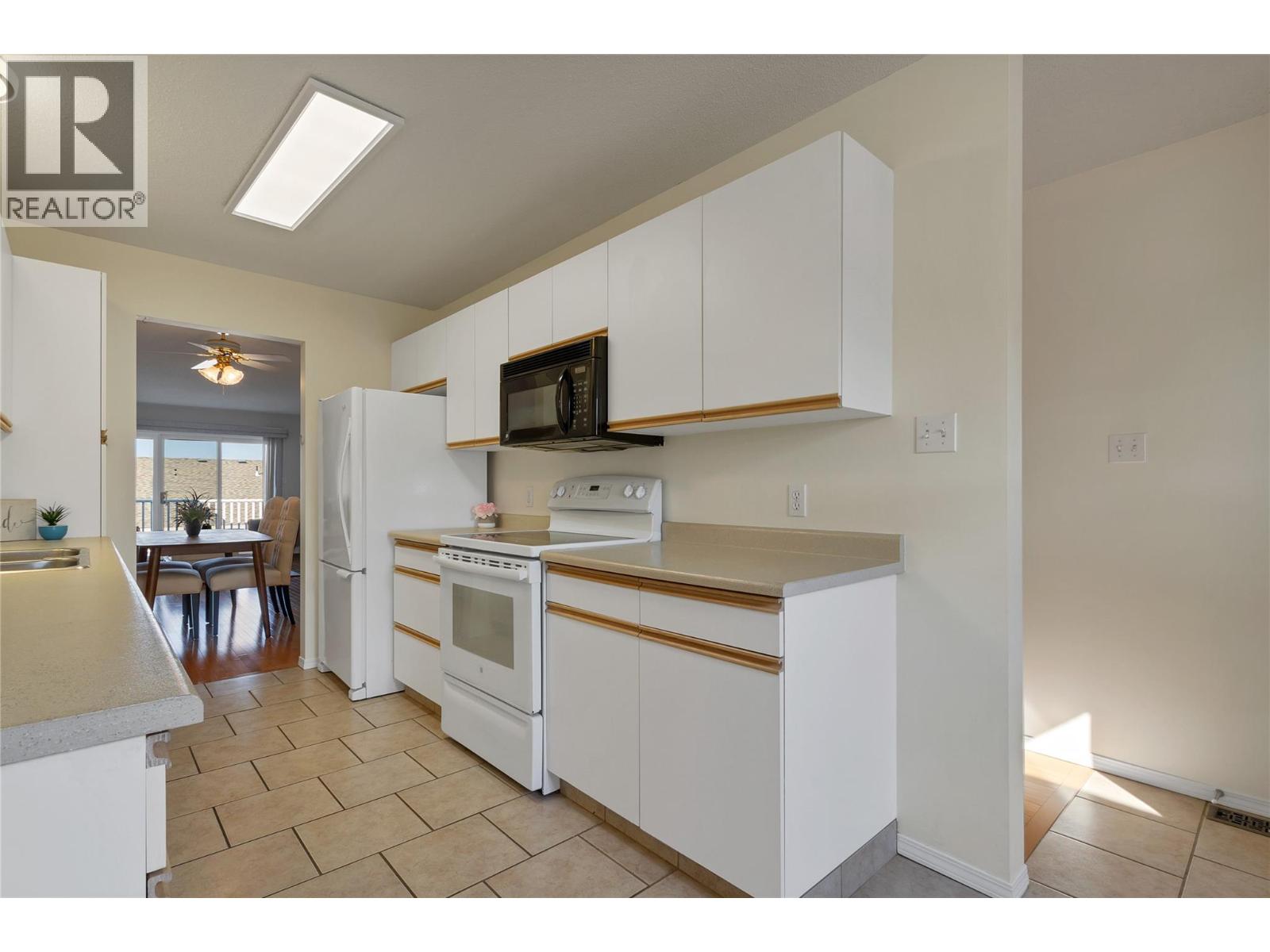 3906 Pleasant Valley Road Unit# 10, Vernon, British Columbia  V1T 4L9 - Photo 10 - 10363716