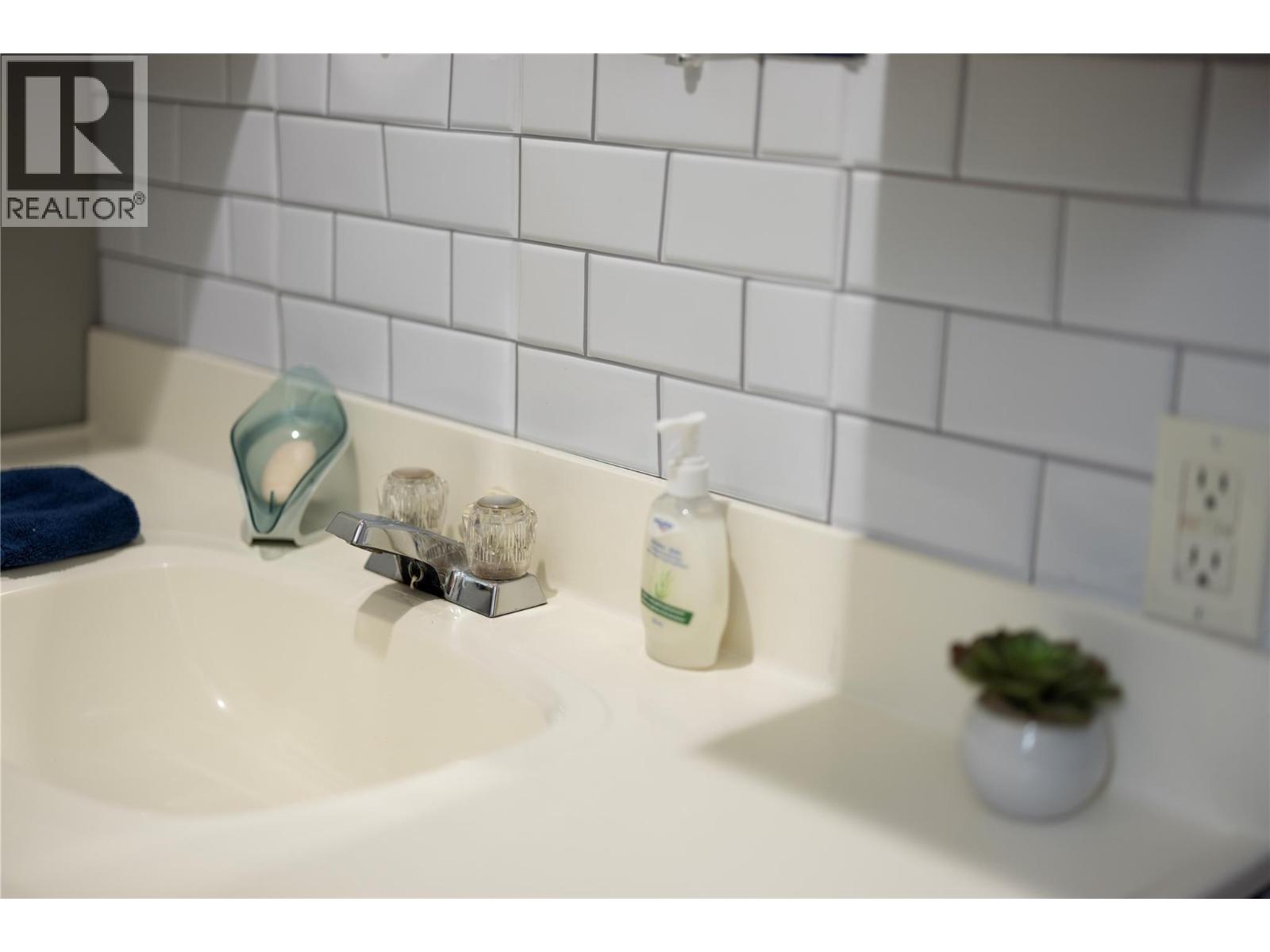 1440 Trinity Valley Road, Lumby, British Columbia  V0E 2G0 - Photo 18 - 10363723