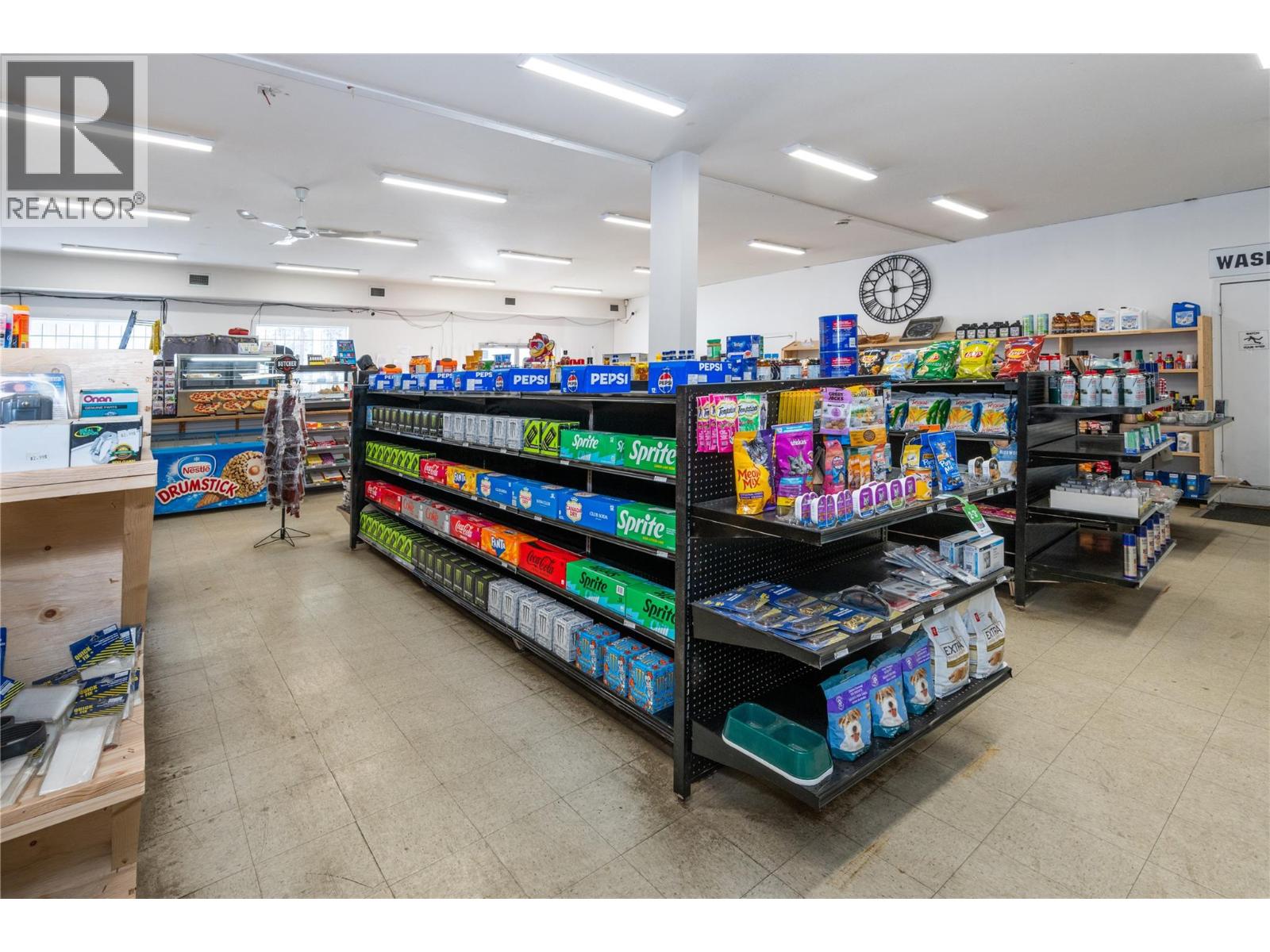 3643 Malakwa Road, Malakwa, British Columbia  V0E 2J0 - Photo 21 - 10363611