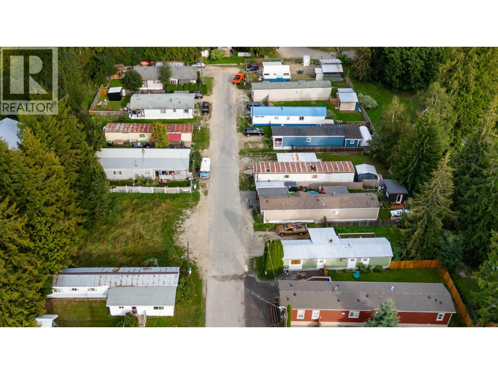 978 Lundell Road, Revelstoke, British Columbia  V0E 2S0 - Photo 10 - 10363752