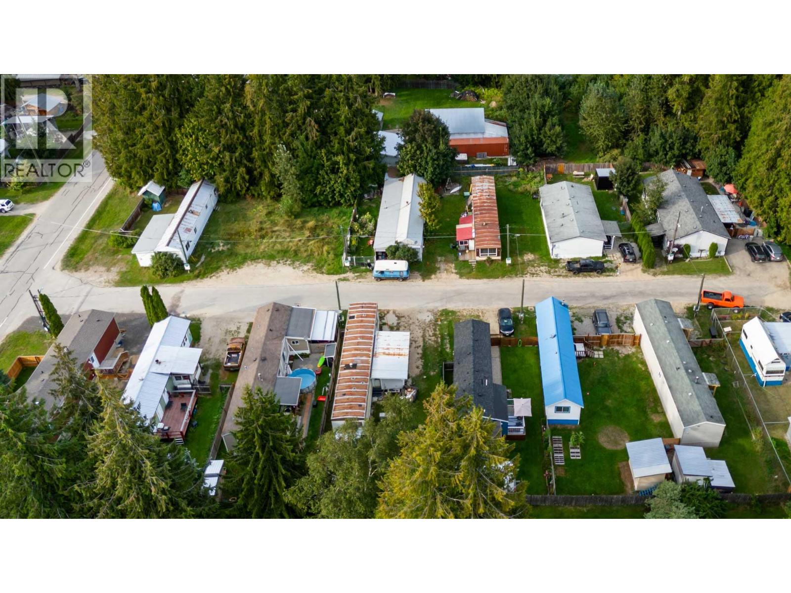 978 Lundell Road, Revelstoke, British Columbia  V0E 2S0 - Photo 12 - 10363752