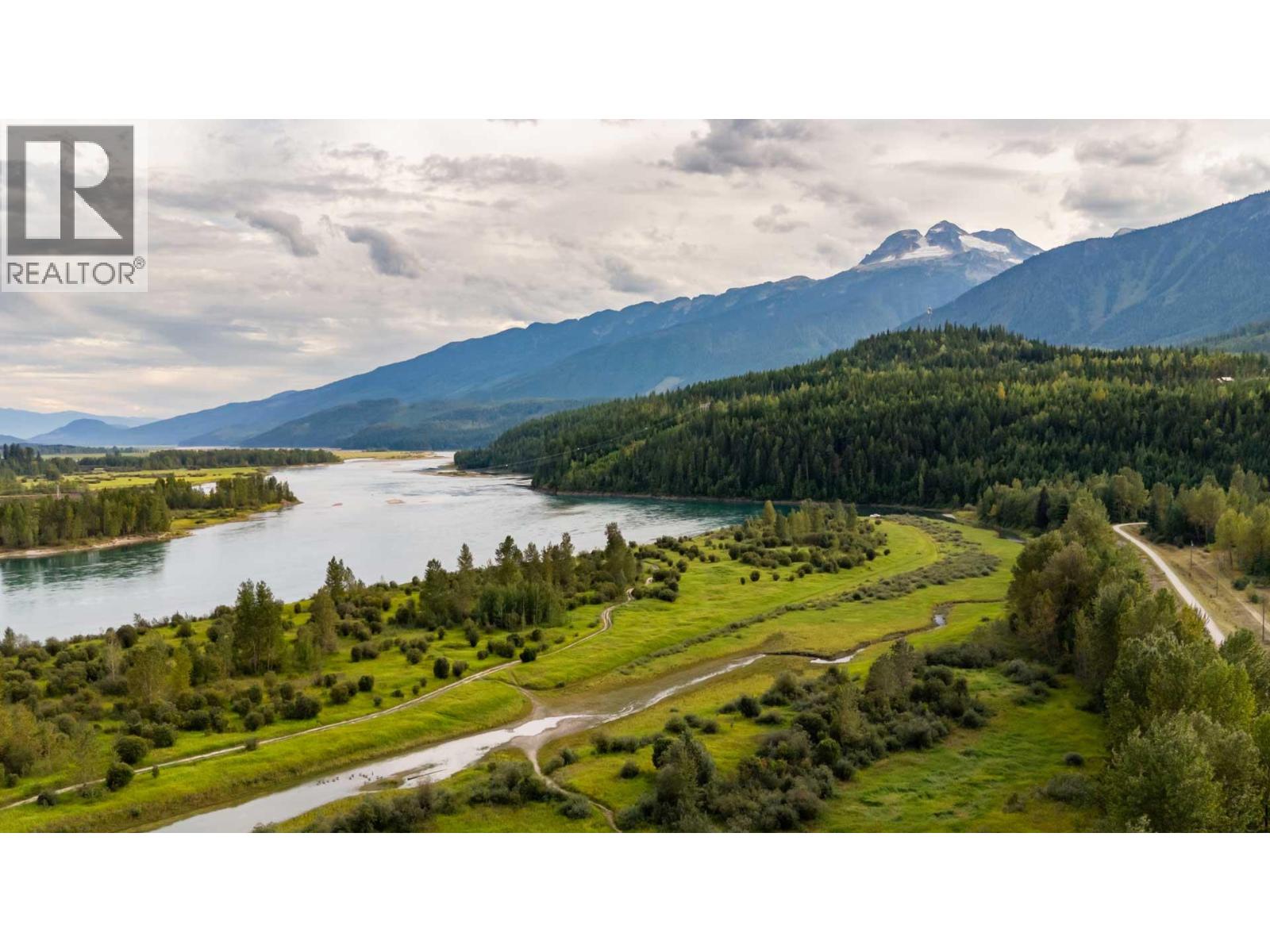 978 Lundell Road, Revelstoke, British Columbia  V0E 2S0 - Photo 18 - 10363752