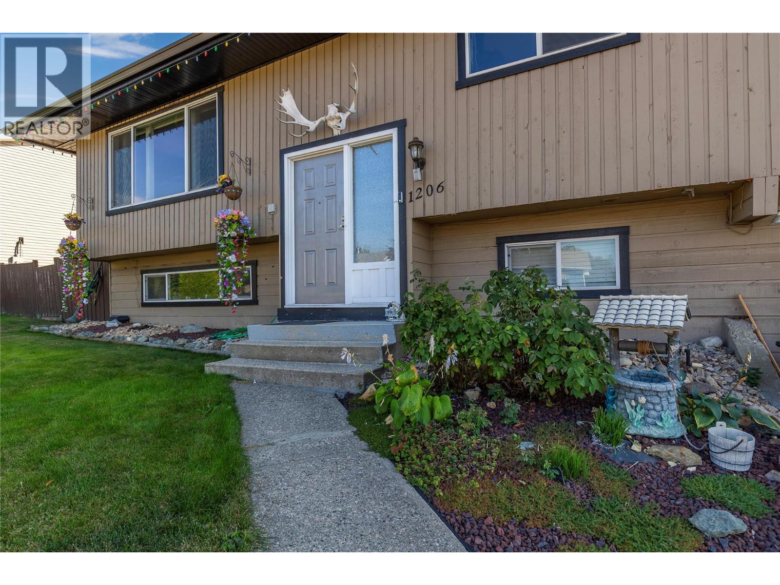 1206 43 Avenue, Vernon, British Columbia  V1T 8C9 - Photo 5 - 10363517