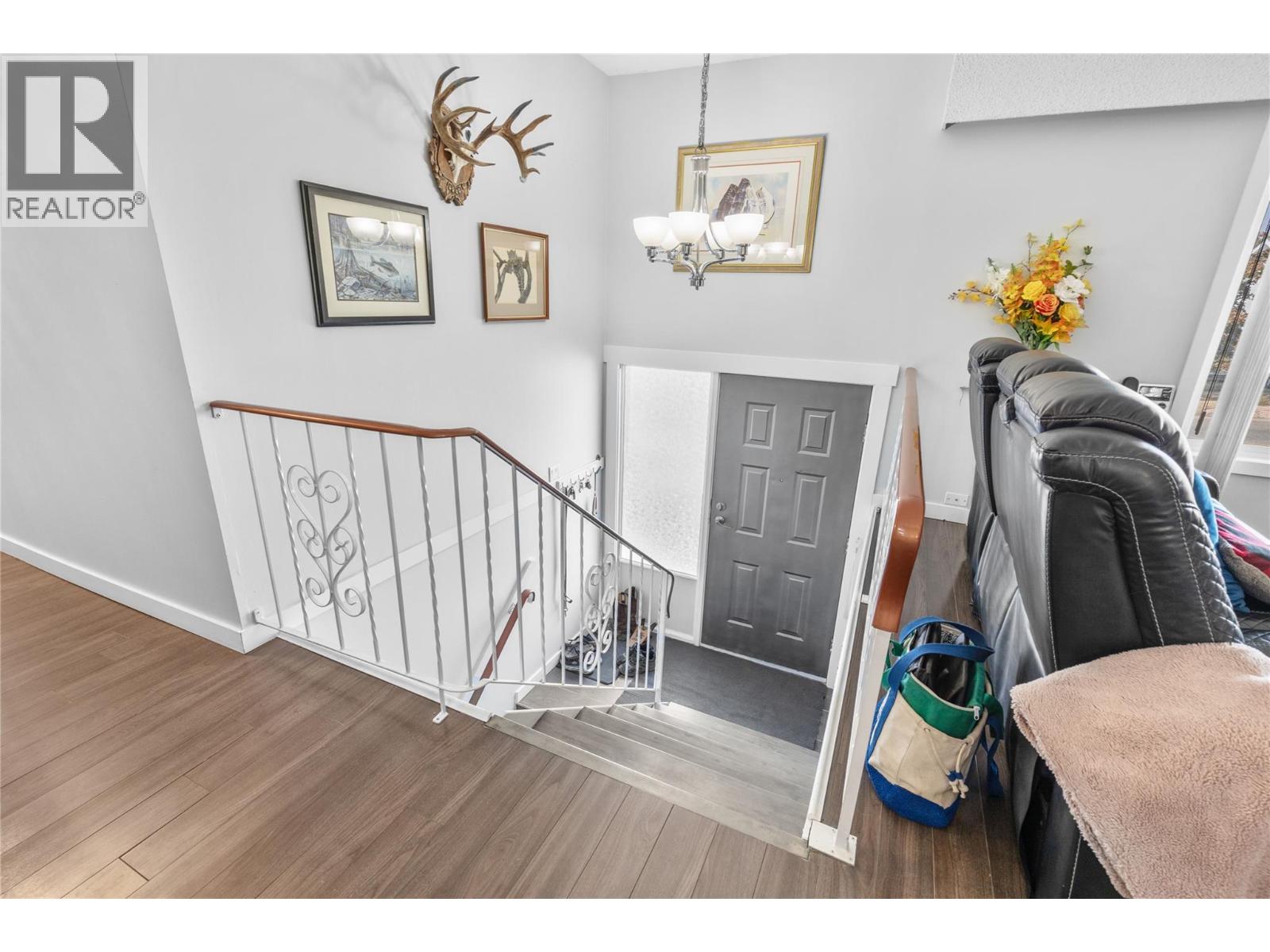 1206 43 Avenue, Vernon, British Columbia  V1T 8C9 - Photo 6 - 10363517