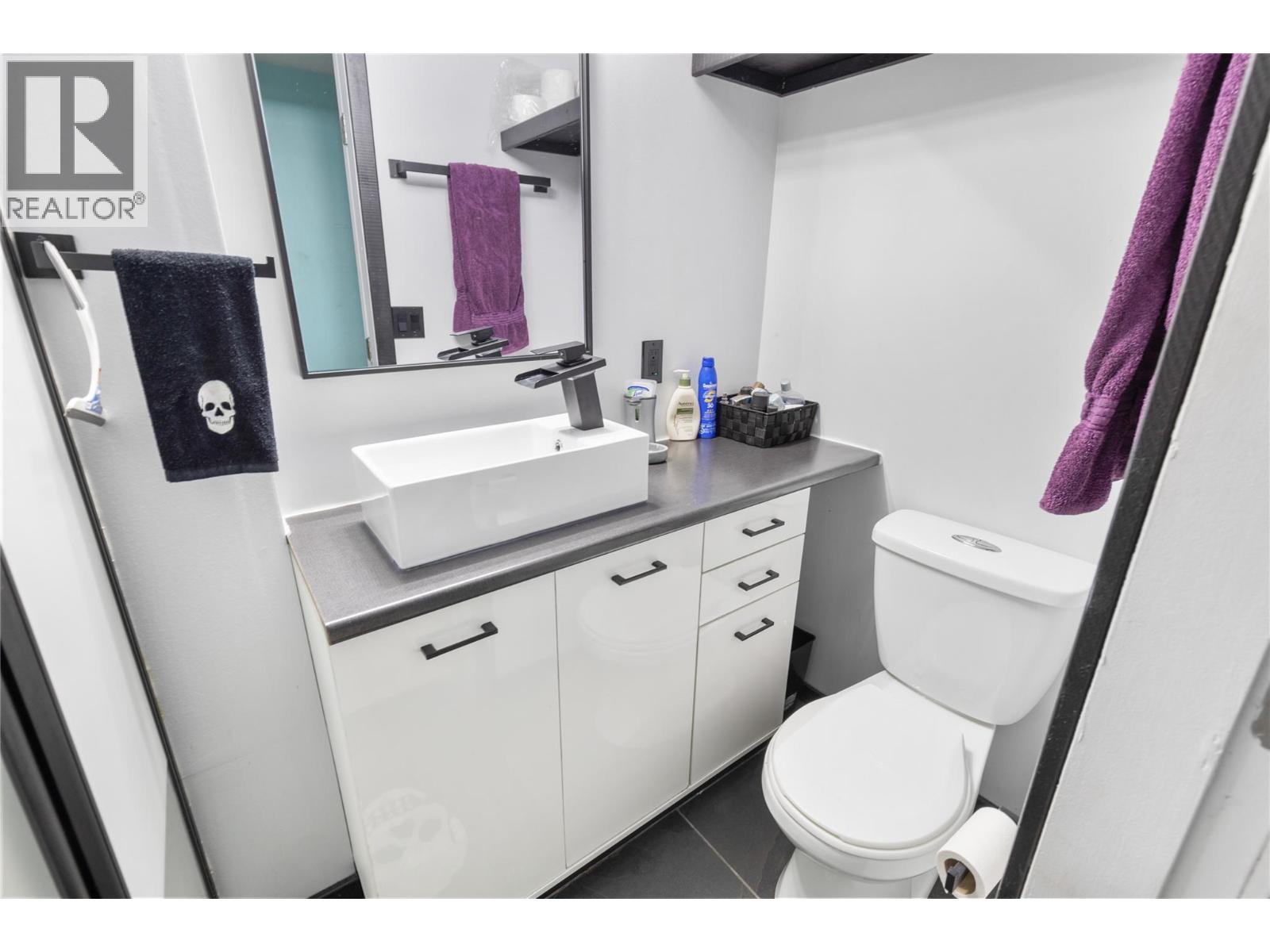 1206 43 Avenue, Vernon, British Columbia  V1T 8C9 - Photo 68 - 10363517