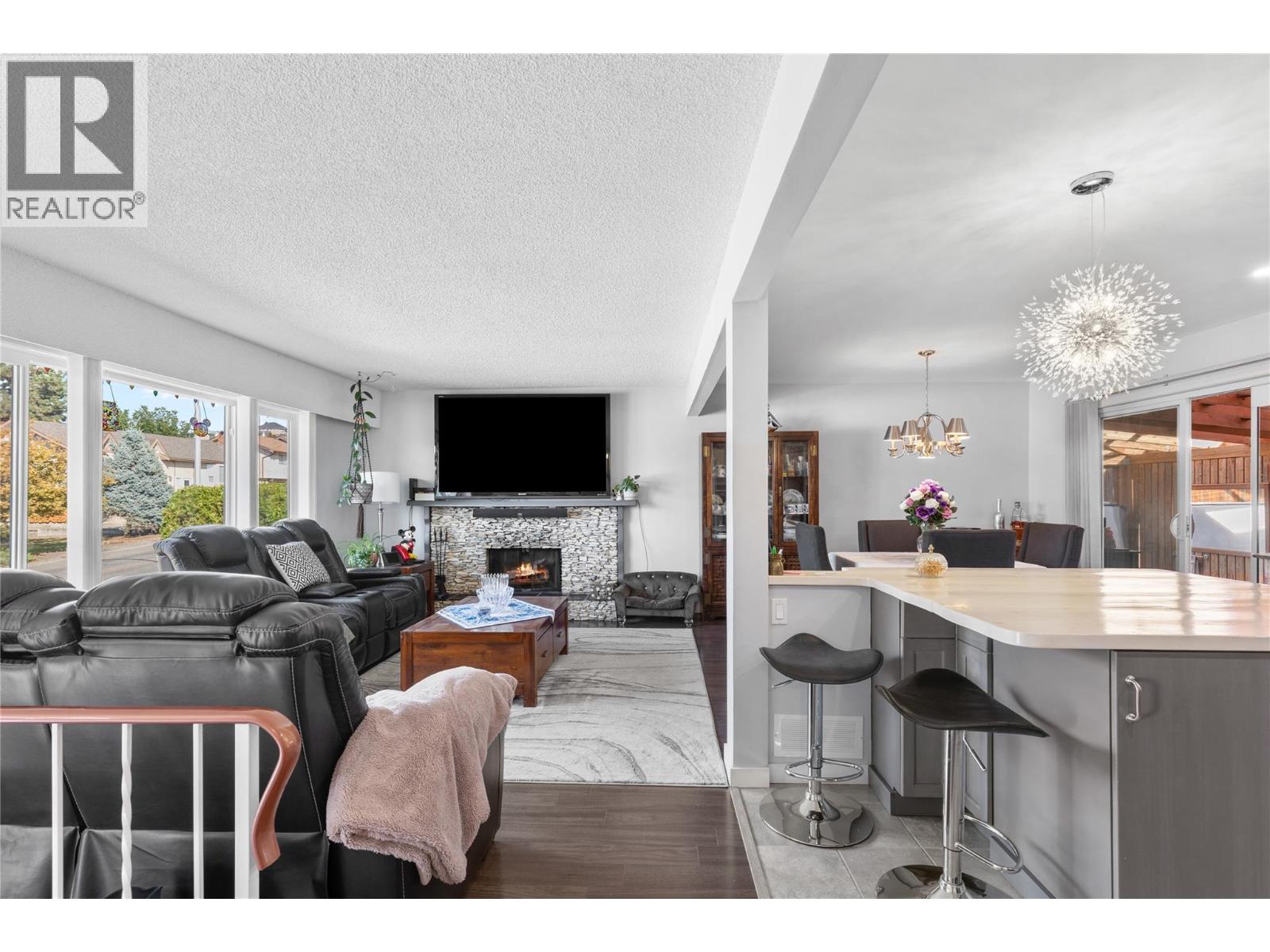 1206 43 Avenue, Vernon, British Columbia  V1T 8C9 - Photo 8 - 10363517