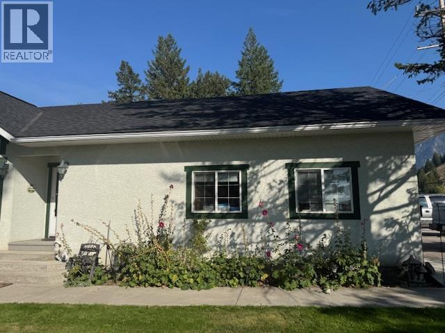 7369 Prospector Avenue Unit# 109, Radium Hot Springs, British Columbia  V0A 1M0 - Photo 8 - 10363673