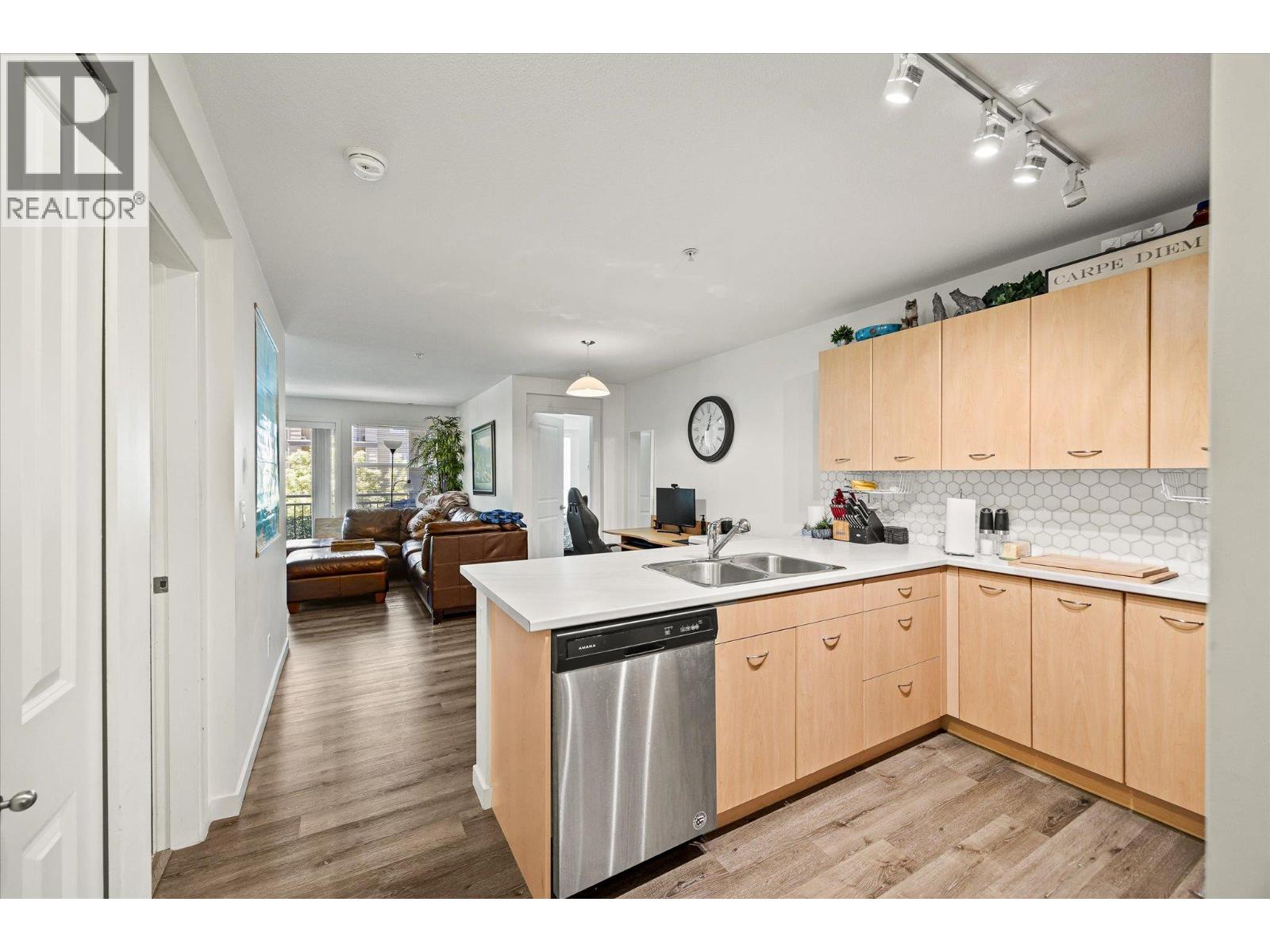 539 Yates Road Unit# 215, Kelowna, British Columbia  V1V 2T8 - Photo 9 - 10363469