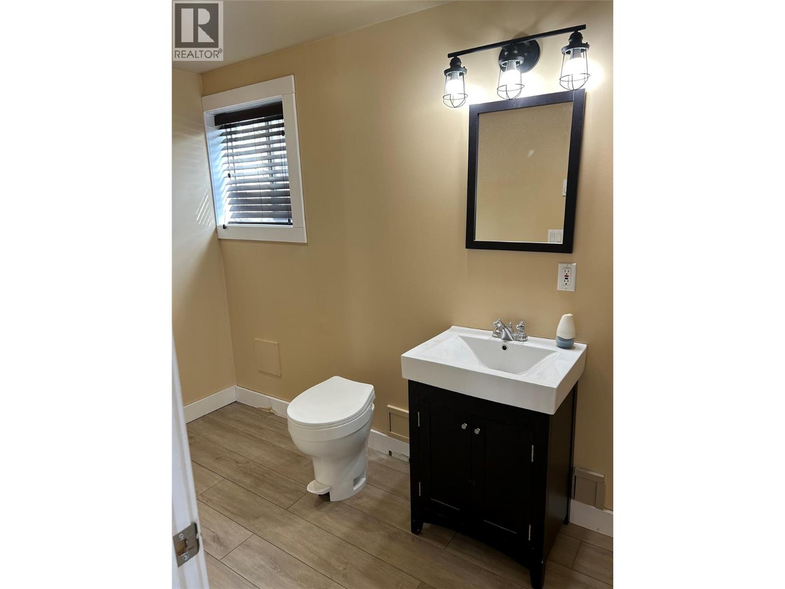 Csokony Road, Spur Valley, British Columbia  V0A 1E0 - Photo 14 - 10363805