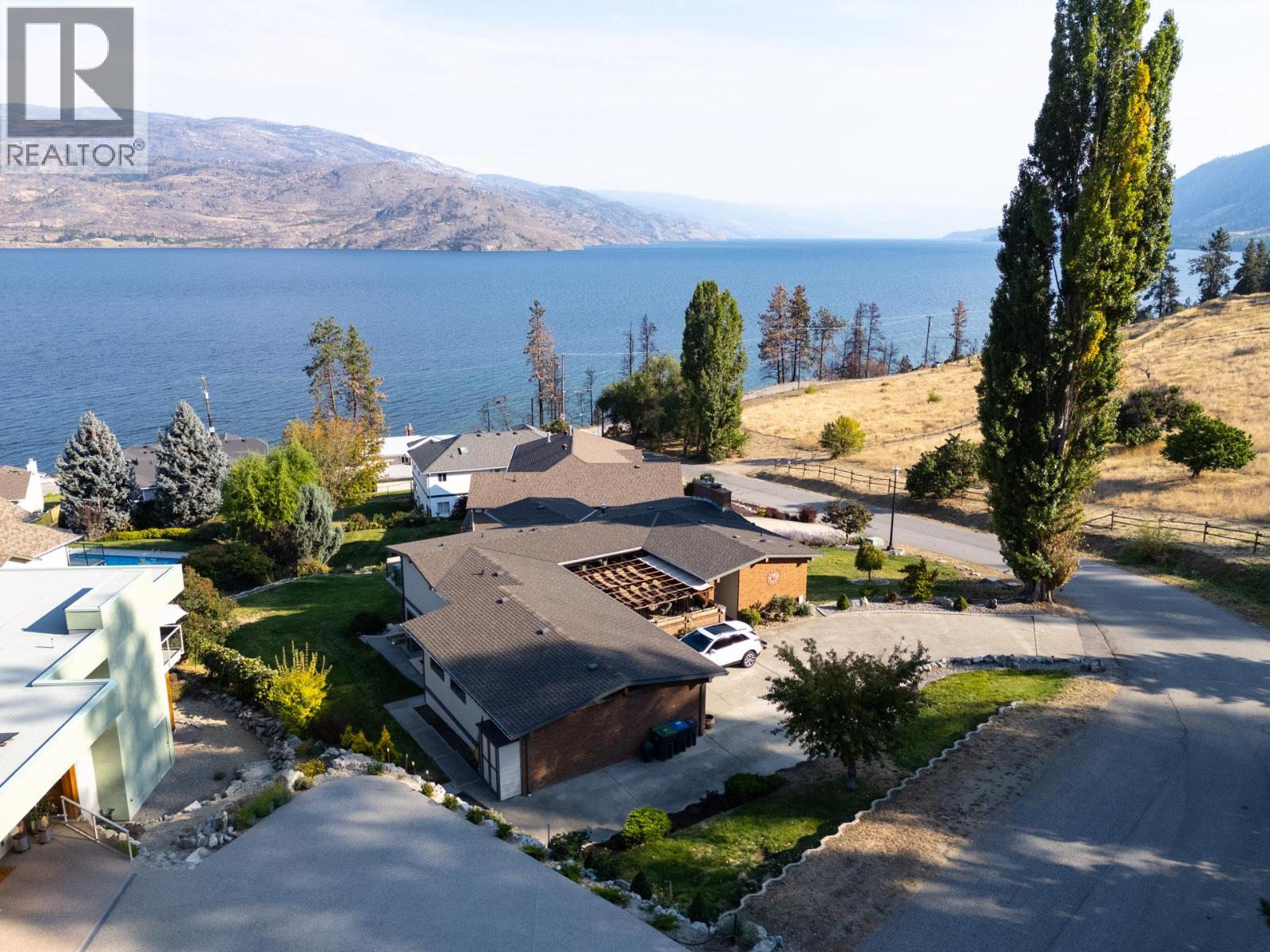 6555 Sherburn Road, Peachland, British Columbia  V0H 1X7 - Photo 1 - 10362839