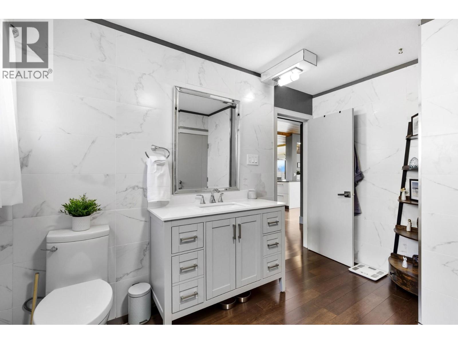 6555 Sherburn Road, Peachland, British Columbia  V0H 1X7 - Photo 38 - 10362839