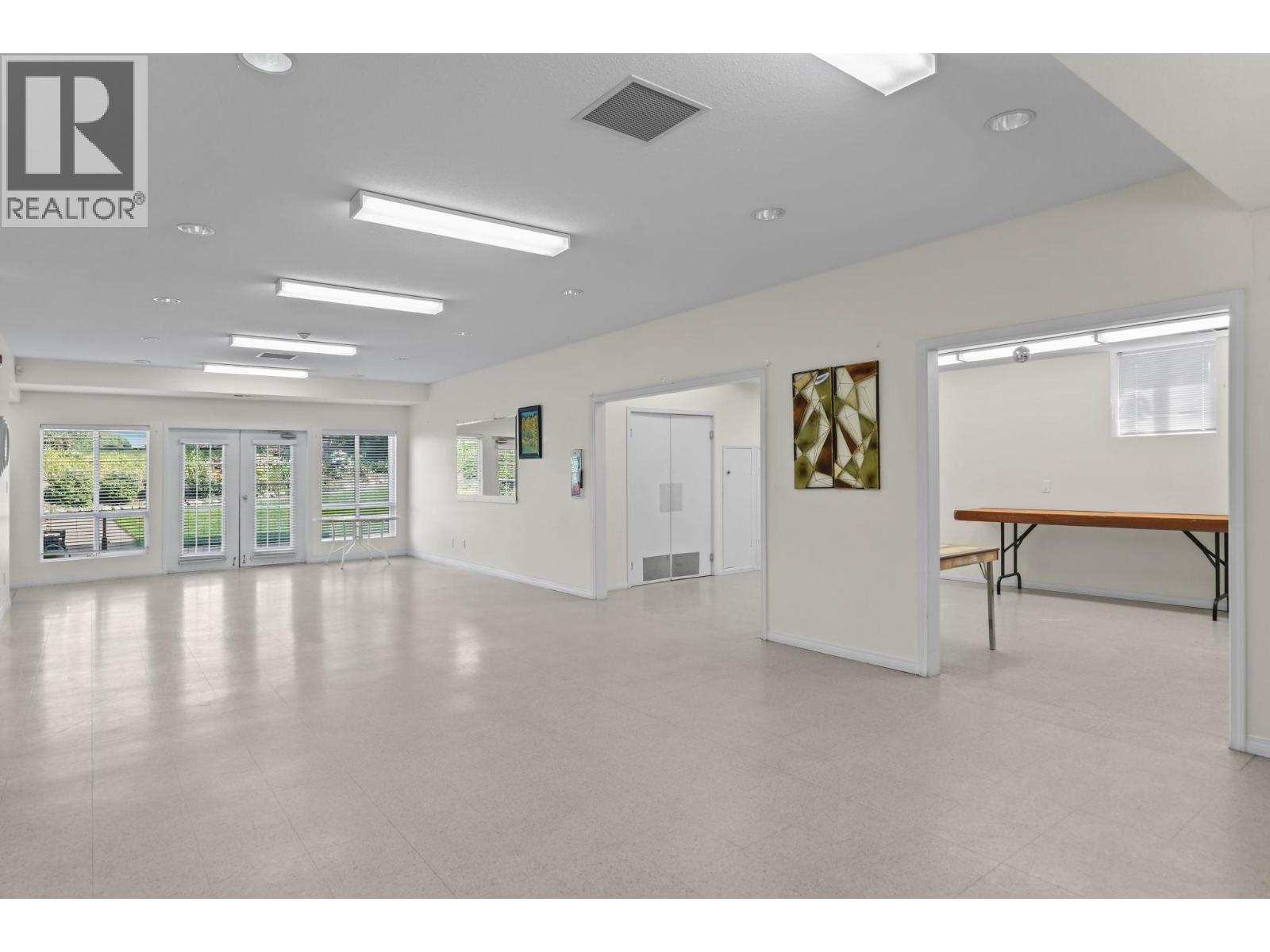 1963 Durnin Road Unit# 303, Kelowna, British Columbia  V1X 7Y4 - Photo 29 - 10363726