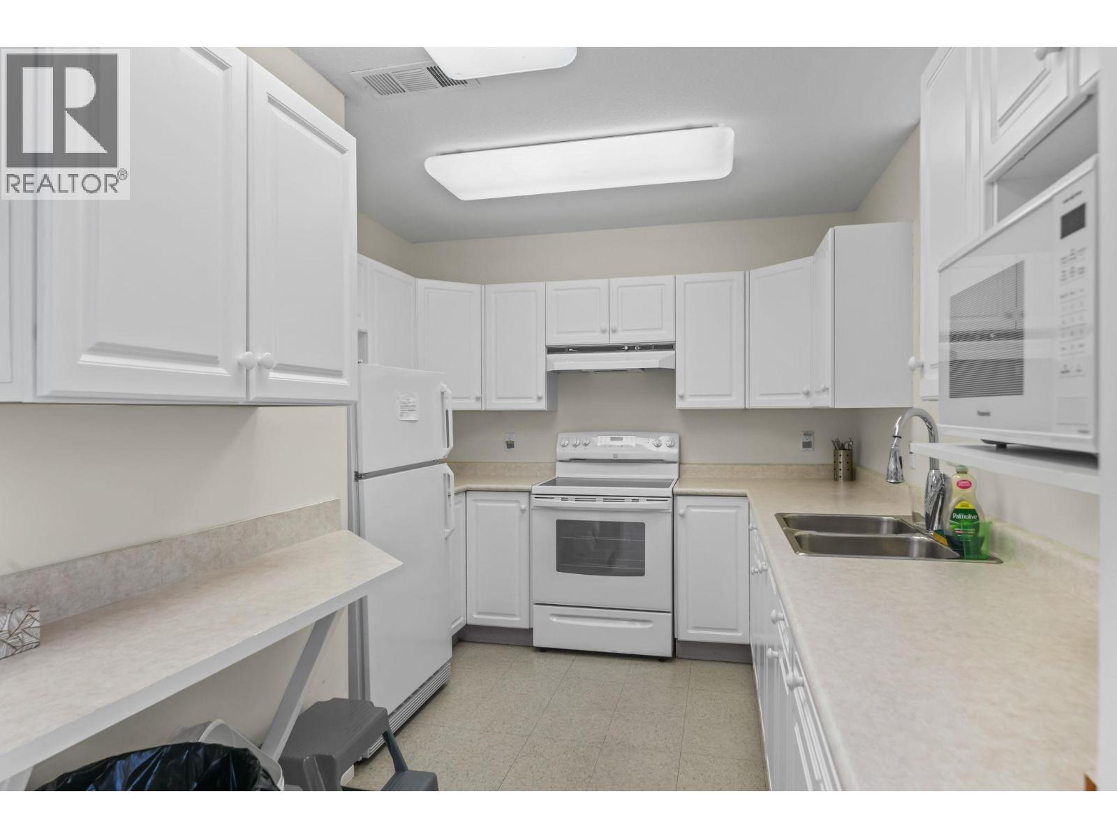 1963 Durnin Road Unit# 303, Kelowna, British Columbia  V1X 7Y4 - Photo 30 - 10363726