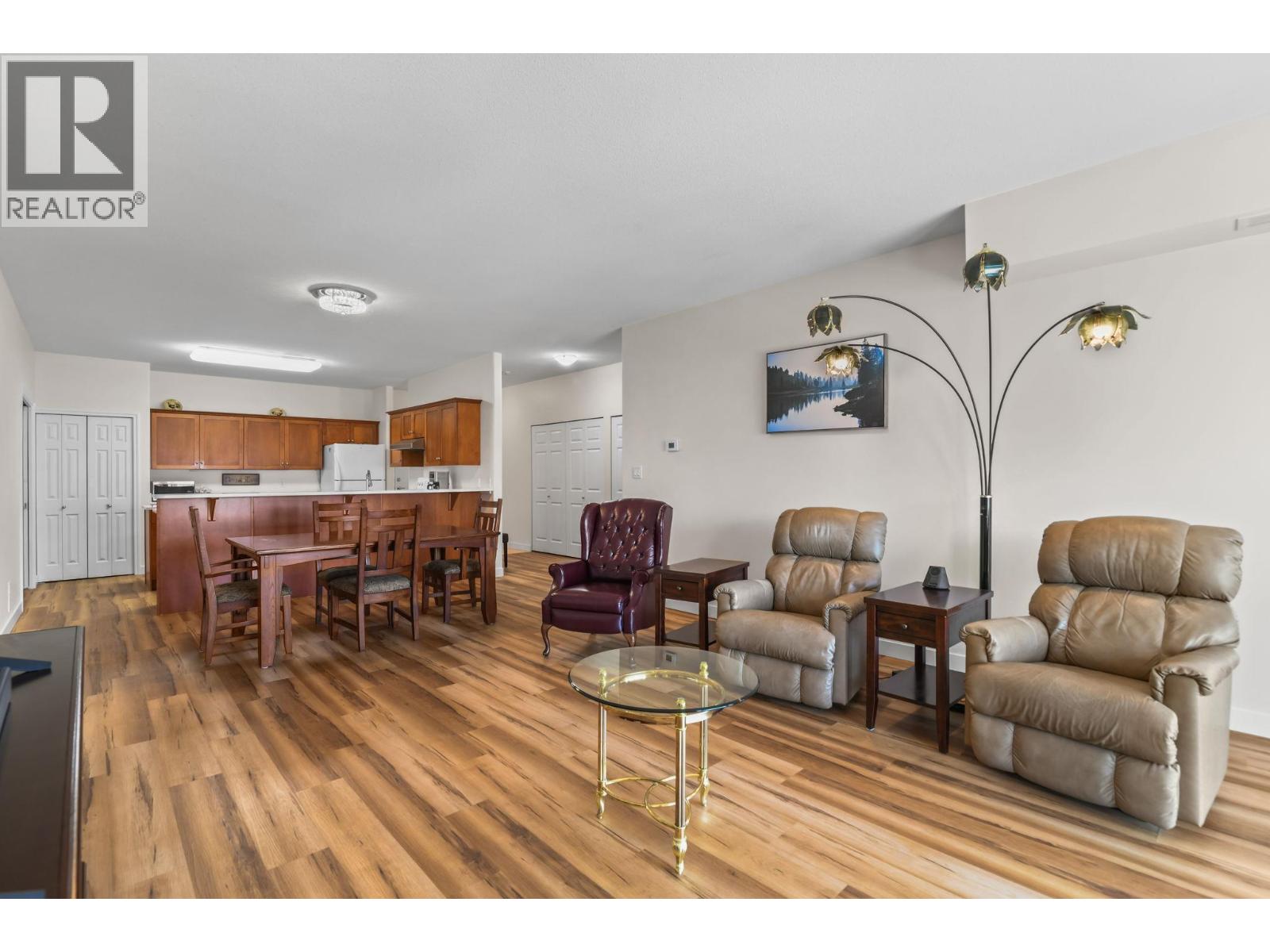 1963 Durnin Road Unit# 303, Kelowna, British Columbia  V1X 7Y4 - Photo 5 - 10363726