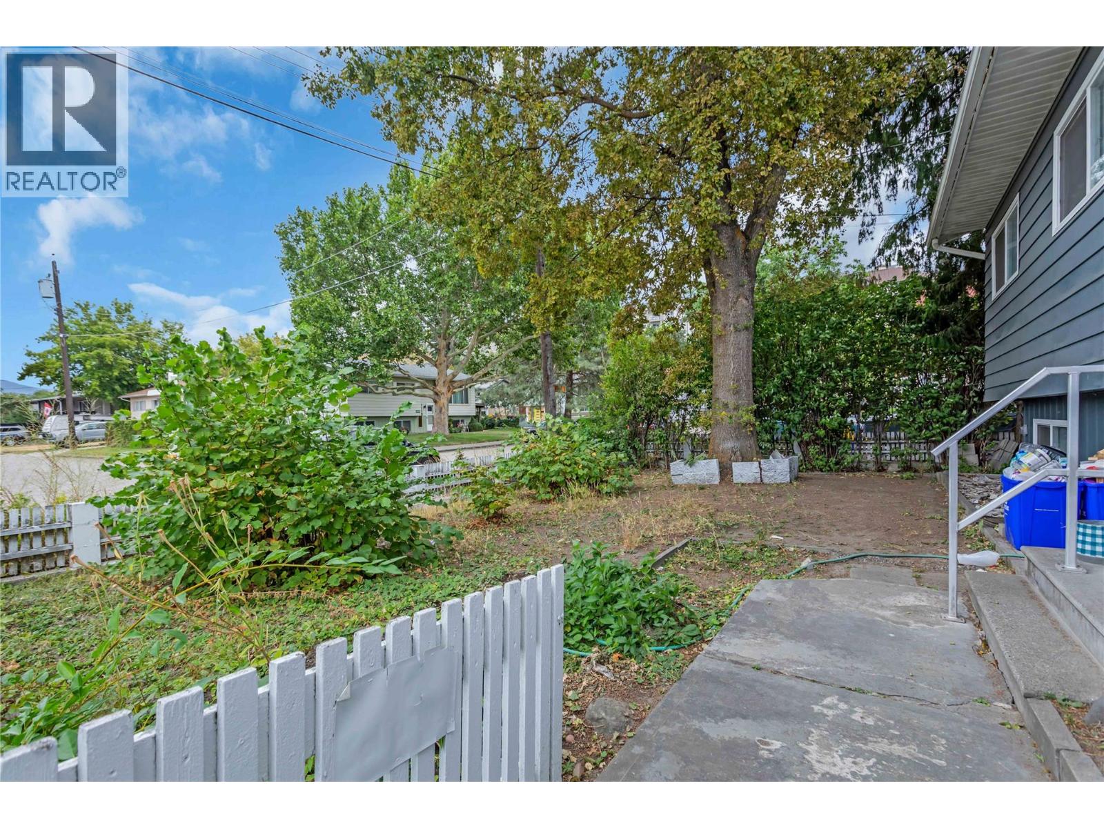 4210 17 Avenue, Vernon, British Columbia  V1T 7K8 - Photo 5 - 10363859