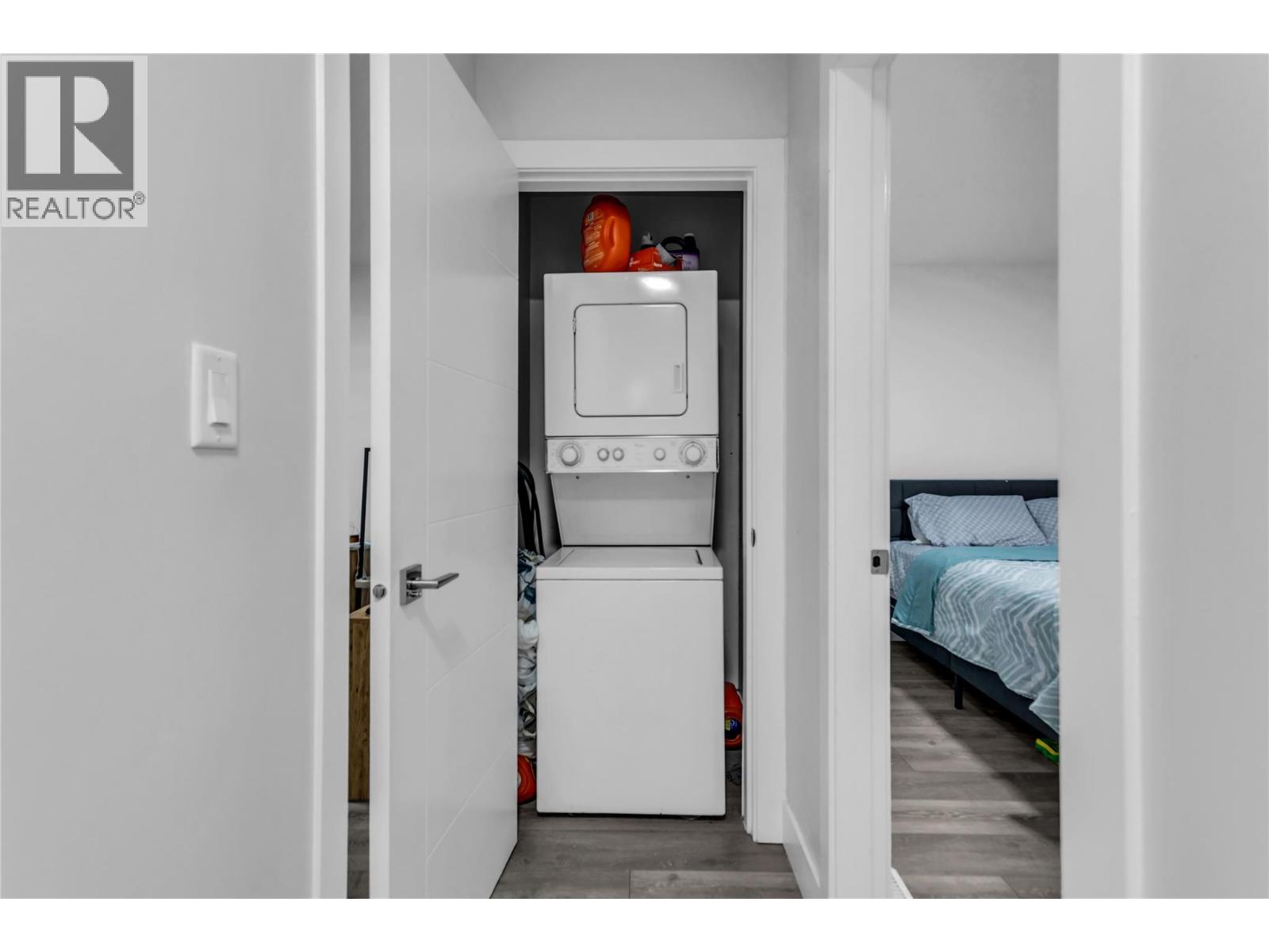 4210 17 Avenue, Vernon, British Columbia  V1T 7K8 - Photo 8 - 10363859