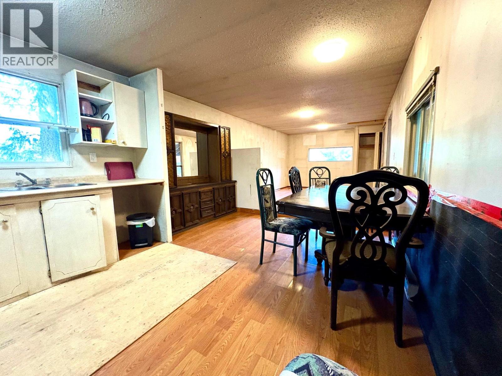 414 Buck Road, Clearwater, British Columbia  V0E 1N1 - Photo 3 - 10363820