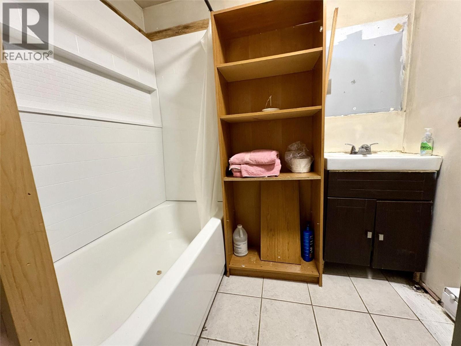 414 Buck Road, Clearwater, British Columbia  V0E 1N1 - Photo 8 - 10363820