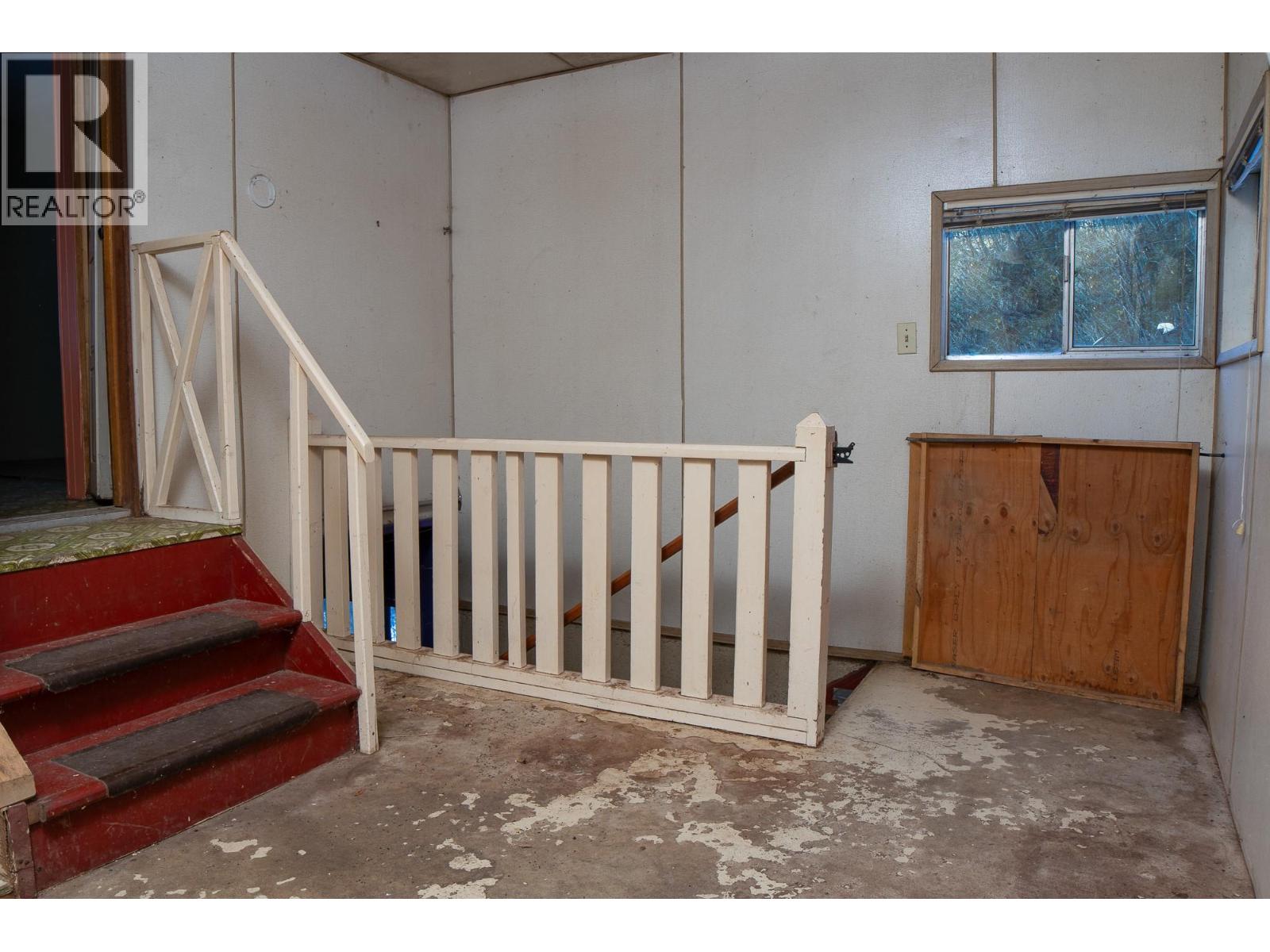 9308 Main Street, Kuskanook, British Columbia  V0B 2C0 - Photo 16 - 10363841