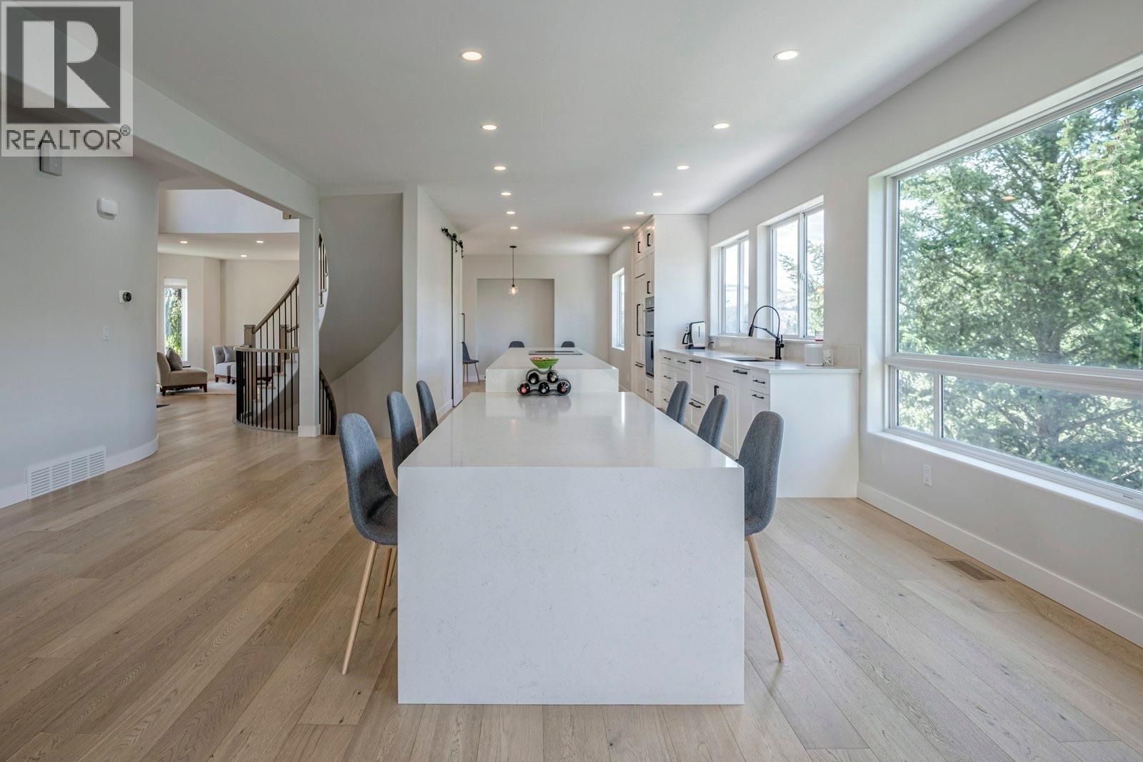 13980 Ponderosa Way, Coldstream, British Columbia  V1B 1A4 - Photo 10 - 10362238