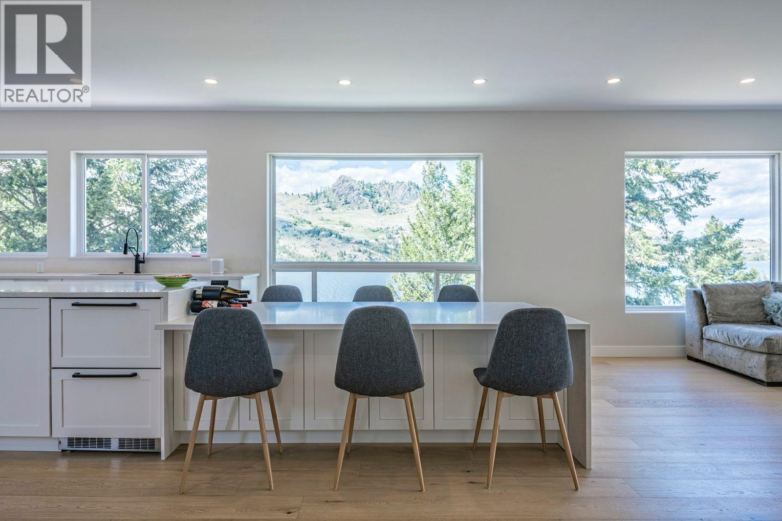 13980 Ponderosa Way, Coldstream, British Columbia  V1B 1A4 - Photo 8 - 10362238