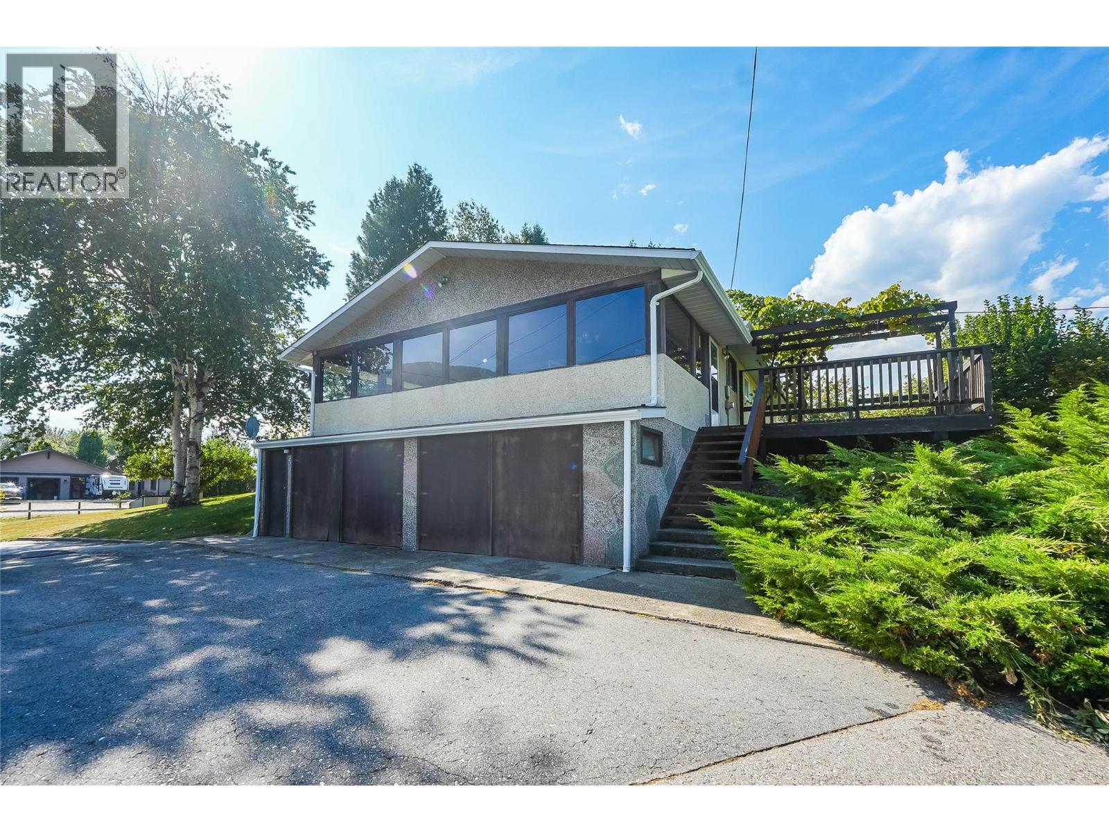 807 Waterloo Road, Ootischenia, British Columbia  V1N 4K8 - Photo 1 - 10363749