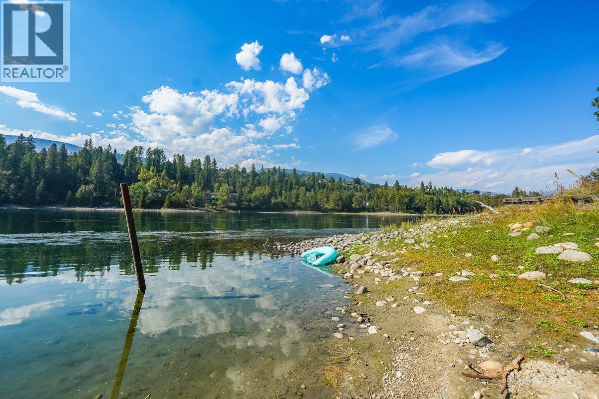 807 Waterloo Road, Ootischenia, British Columbia  V1N 4K8 - Photo 15 - 10363749