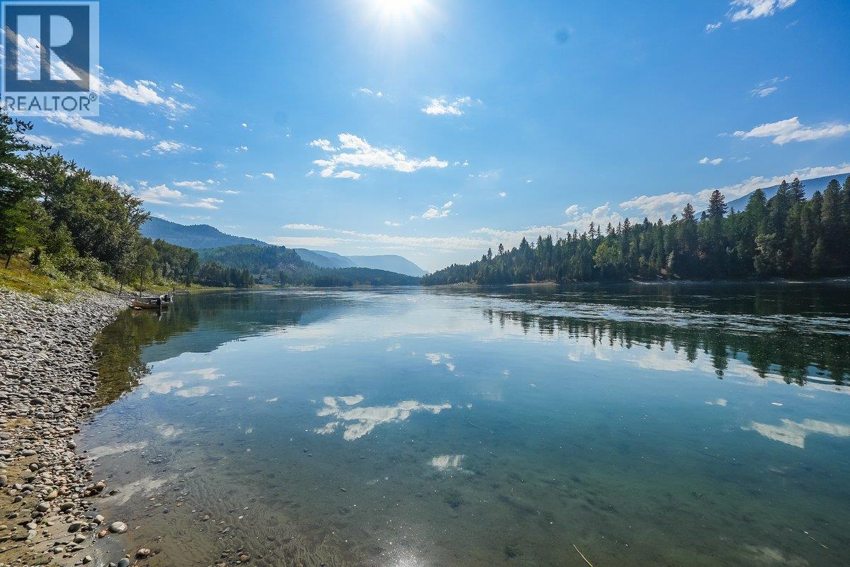 807 Waterloo Road, Ootischenia, British Columbia  V1N 4K8 - Photo 2 - 10363749